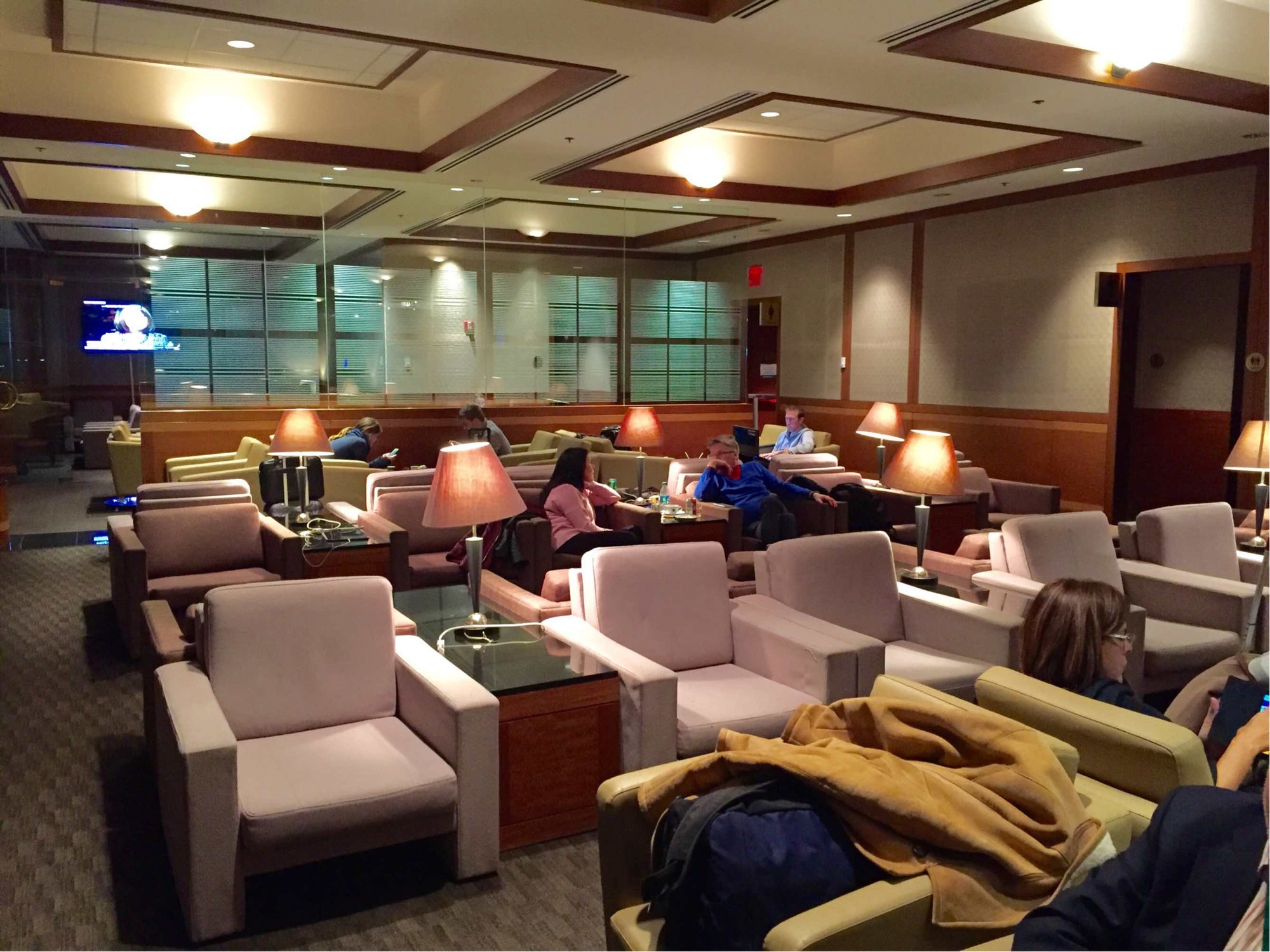 #3 of 5 images of Korean Air KAL Business Class Lounge (Temporarily Closed)