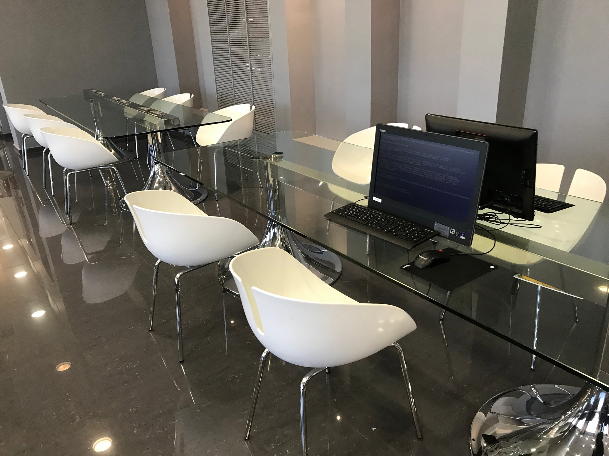 #4 of 5 images of Goldair CIP Lounge