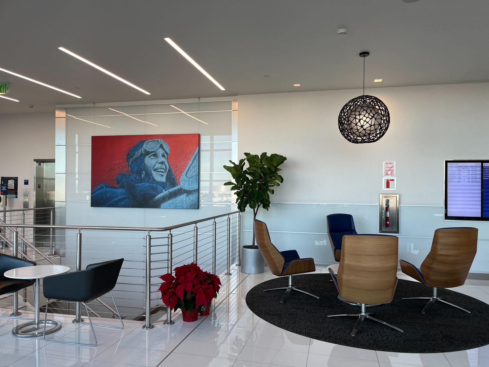 #2 of 5 images of Delta Sky Club