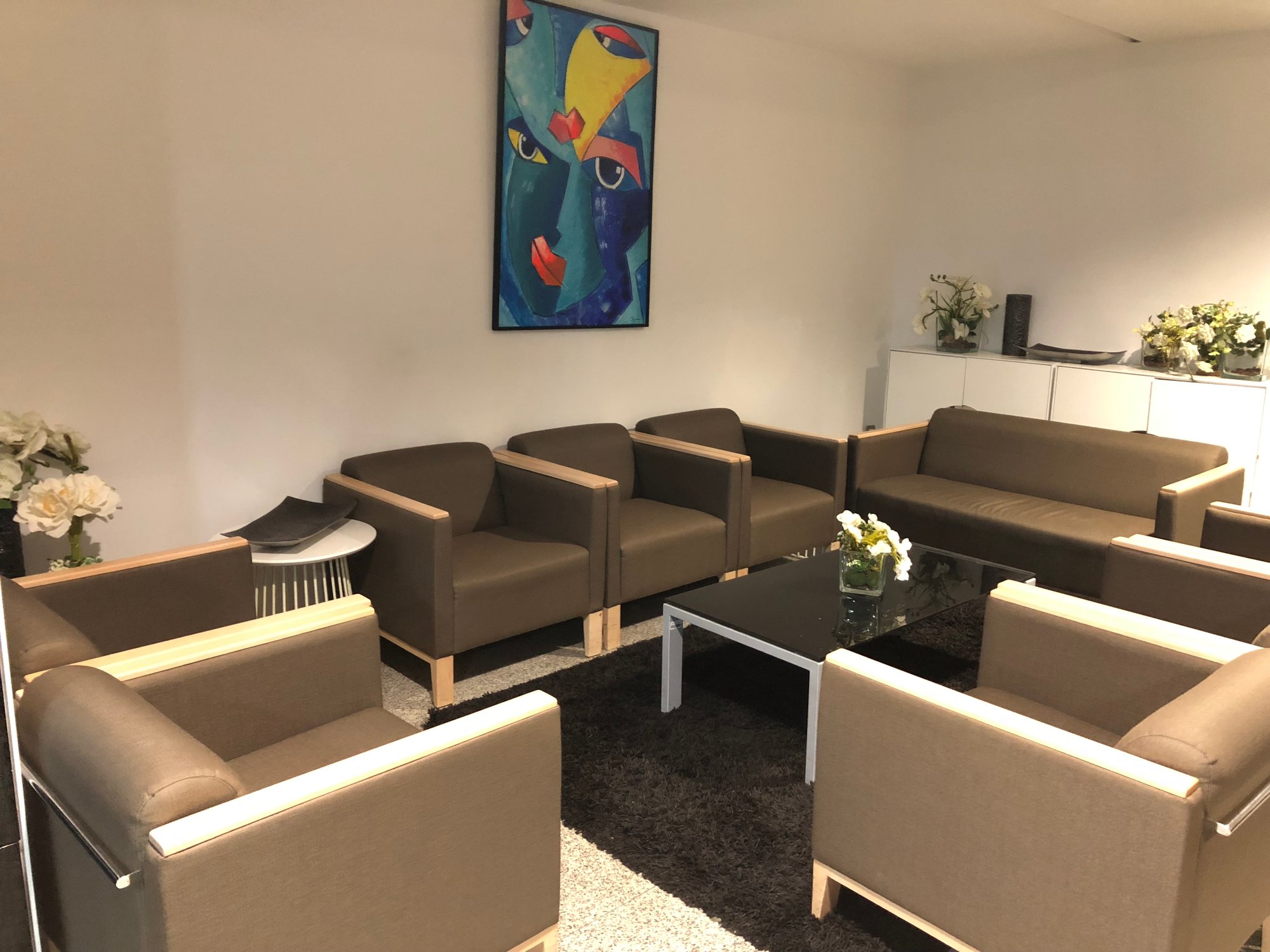 #2 of 5 images of Pearl Lounge (Arrivals) (Temporarily Closed)