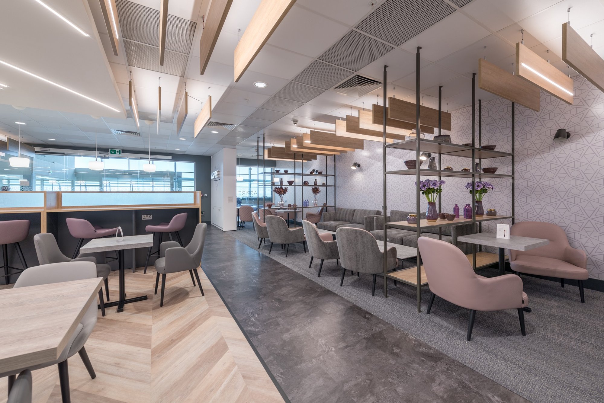 #2 of 5 images of Aspire Lounge