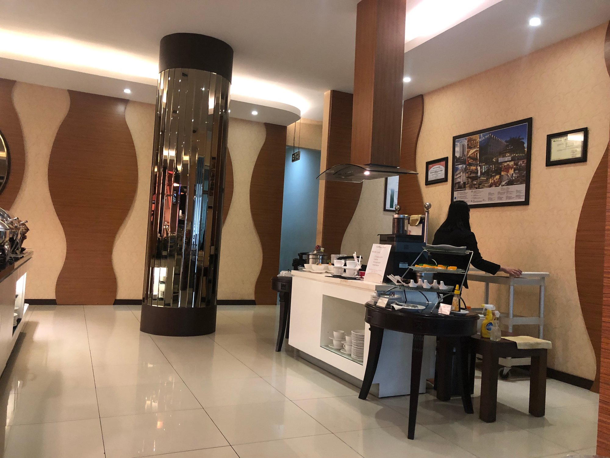 #1 of 2 images of Blue Sky Lounge