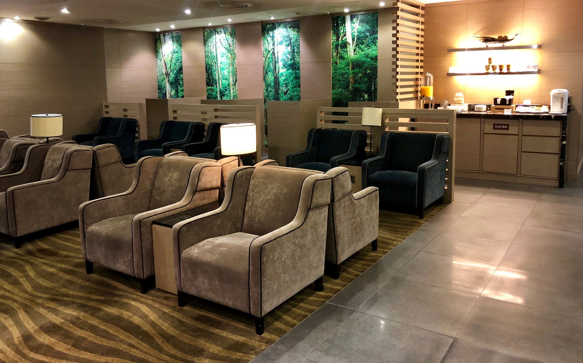 #2 of 5 images of Plaza Premium Lounge (Domestic Departures)
