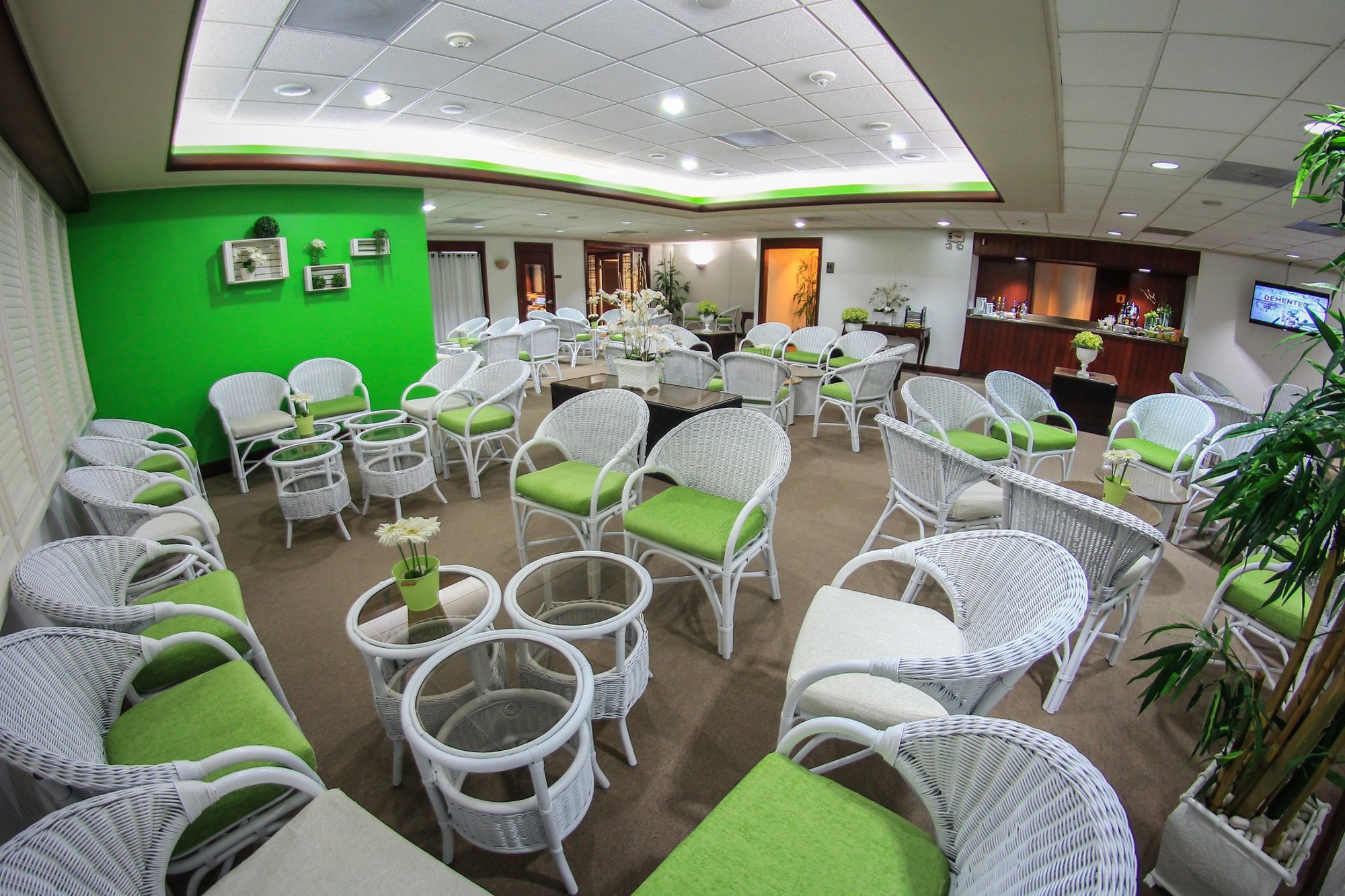 #3 of 3 images of Sala Larimar (Arrivals Lounge)