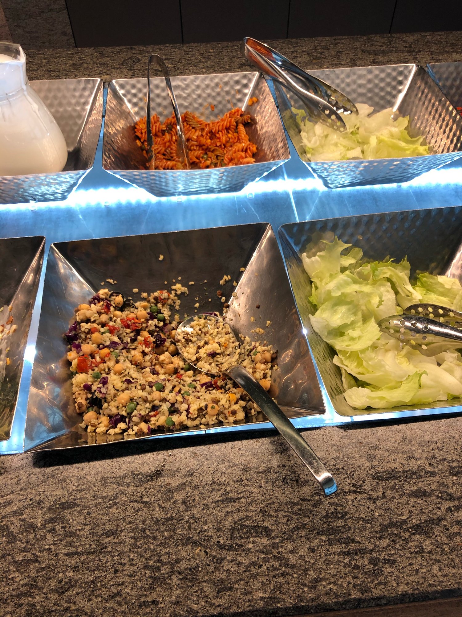 #4 of 5 images of Asiana Airlines Business Class Lounge (West)