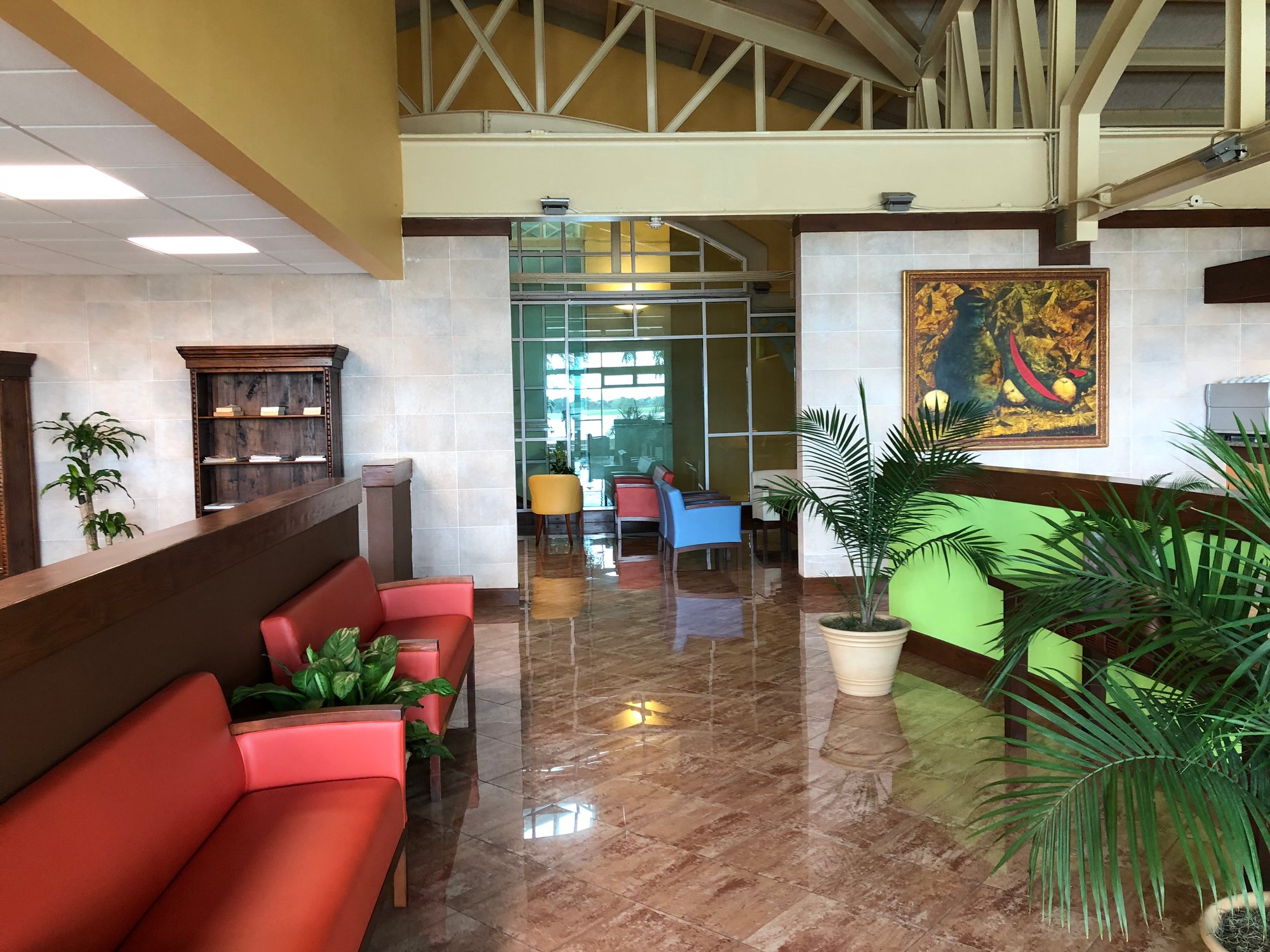 #1 of 4 images of Premier Lounge