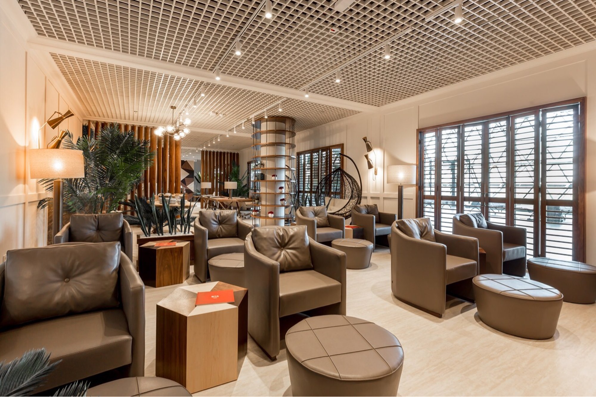 #1 of 5 images of Primeclass Lounge