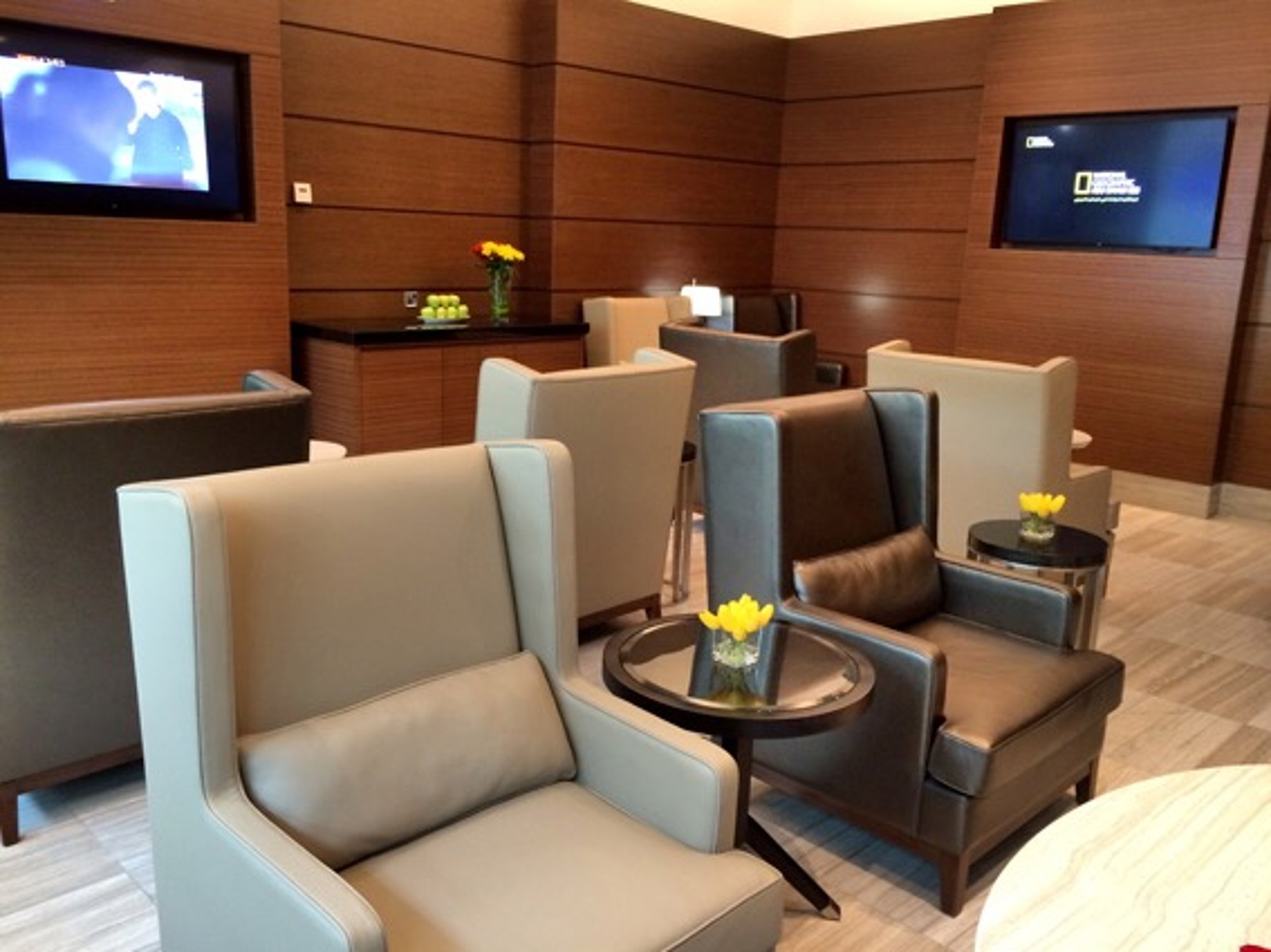 #2 of 4 images of Lufthansa Business Lounge