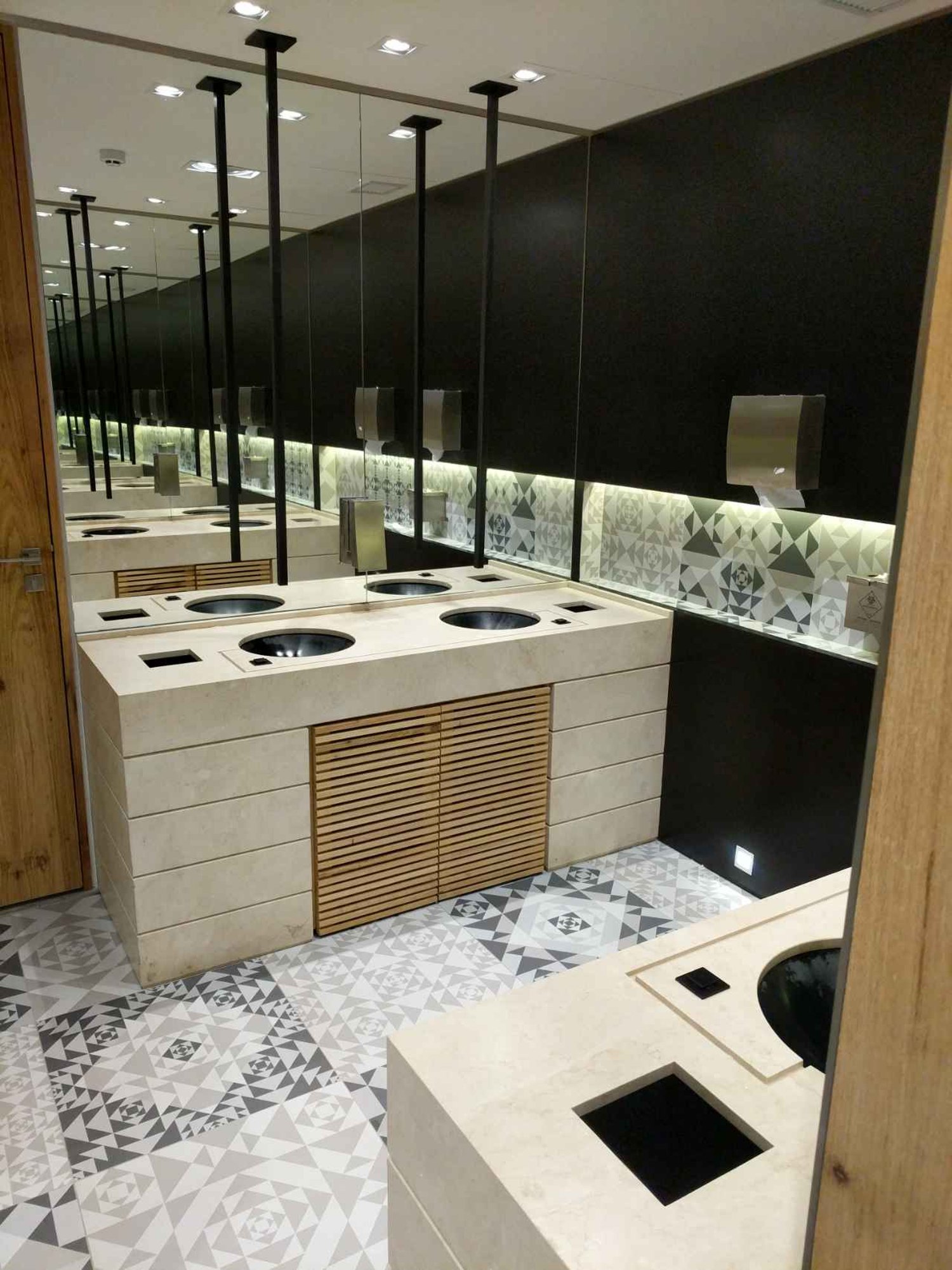 #5 of 5 images of GOL Domestic Premium Lounge (Temporarily Closed)
