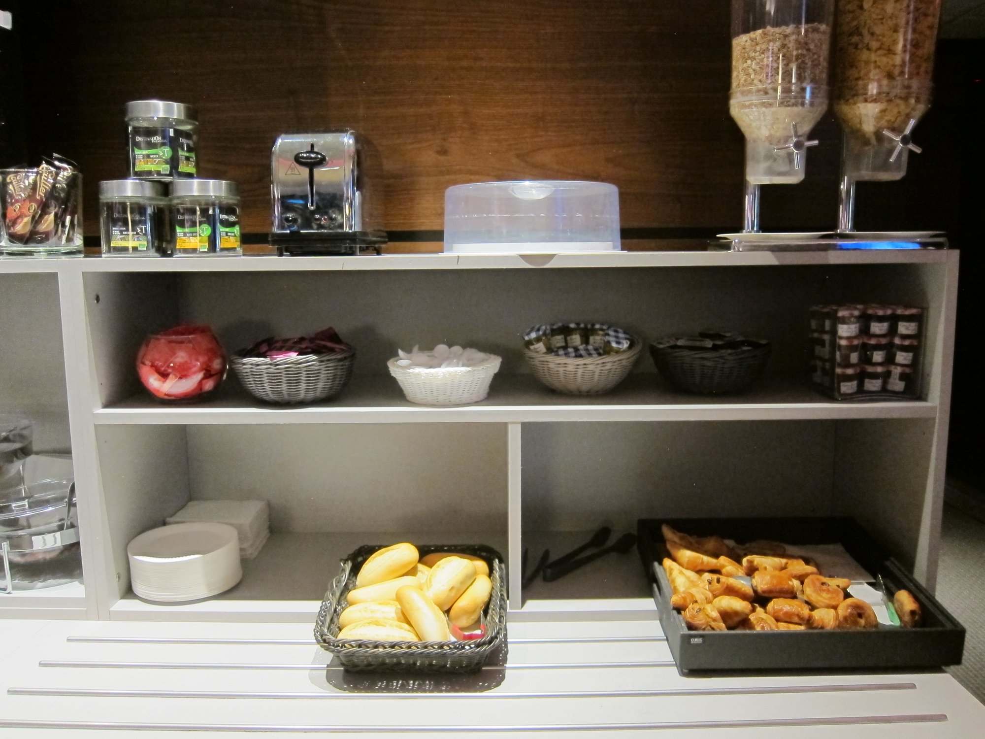 #4 of 5 images of Cezanne Lounge (Temporarily Closed)