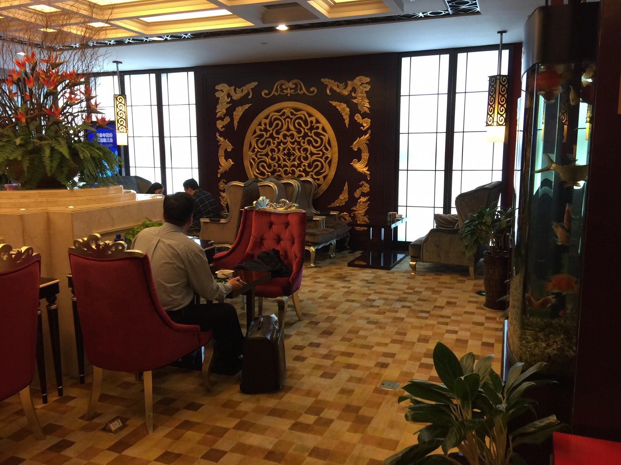 #1 of 5 images of China Eastern V2 First Class Lounge