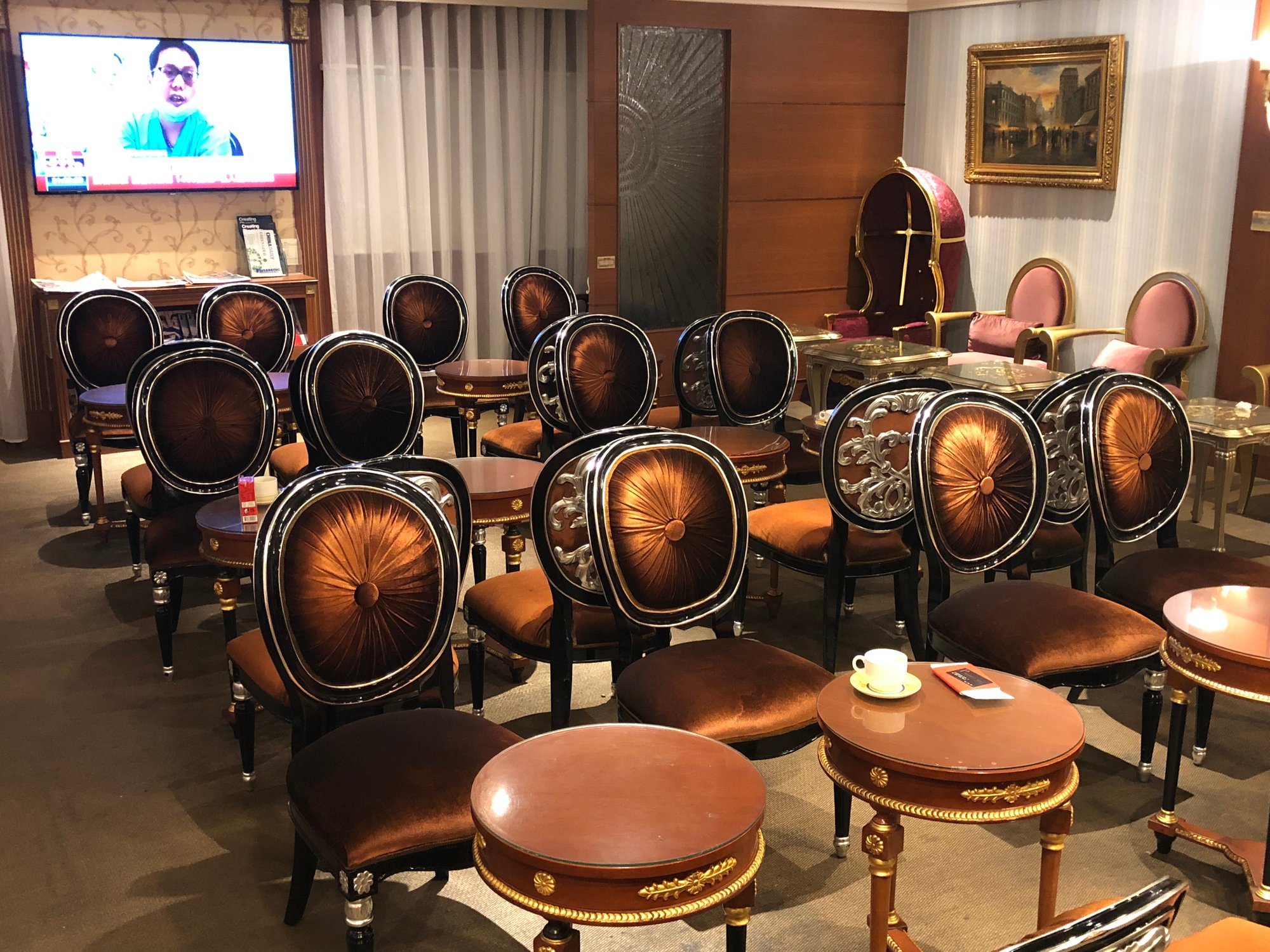 #3 of 5 images of More Premium Lounge