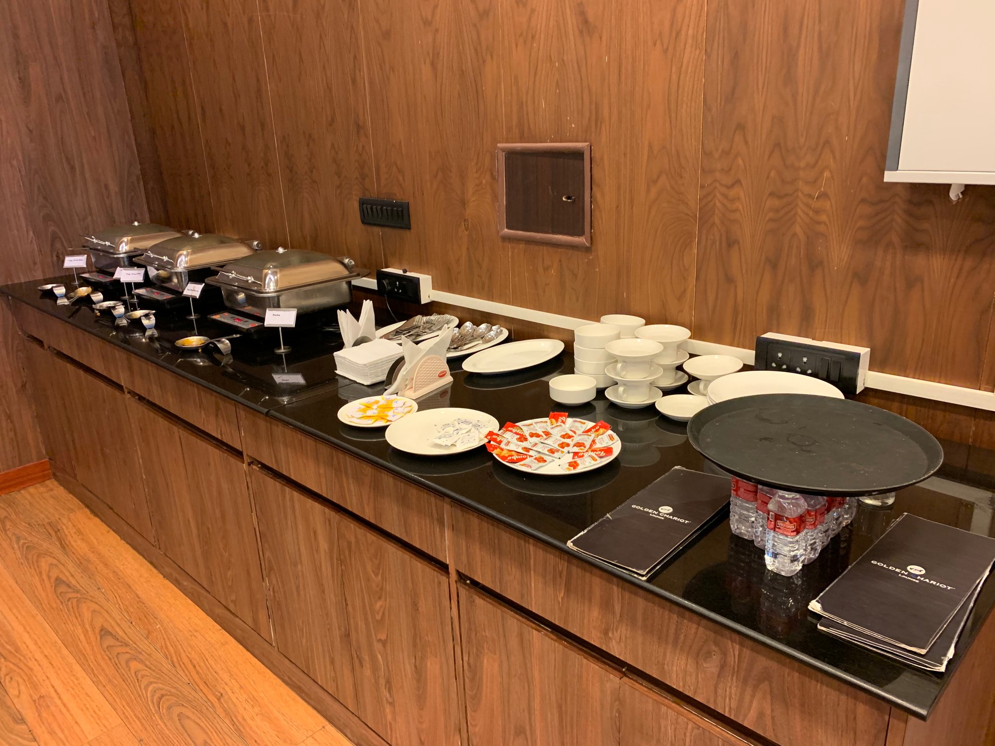 #2 of 5 images of Golden Chariot Lounge (Temporarily Closed)