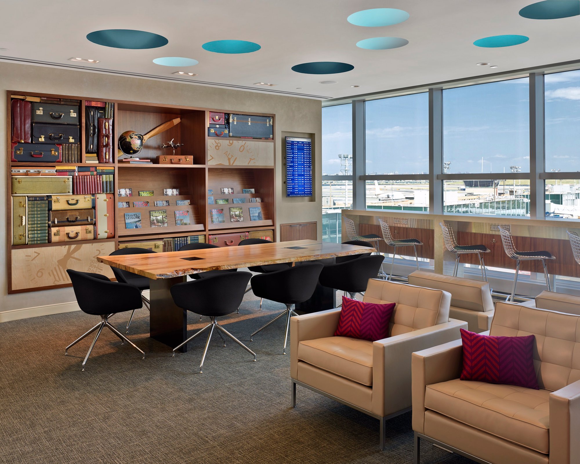#2 of 5 images of The Centurion Lounge