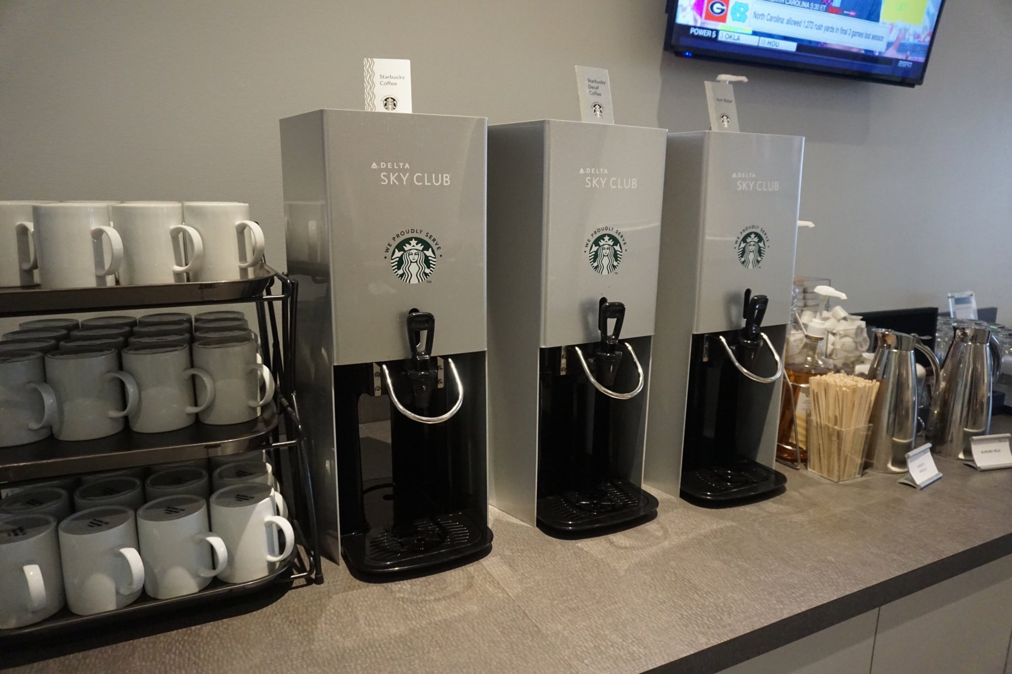 #2 of 5 images of Delta Sky Club