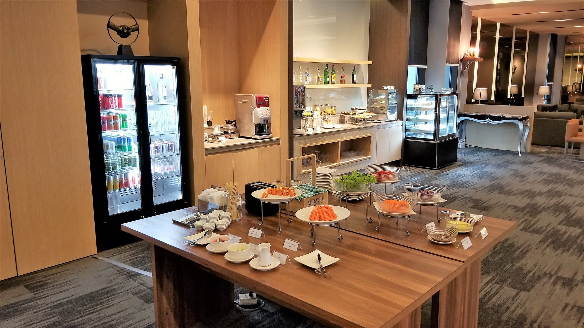 #3 of 5 images of Miracle Lounge