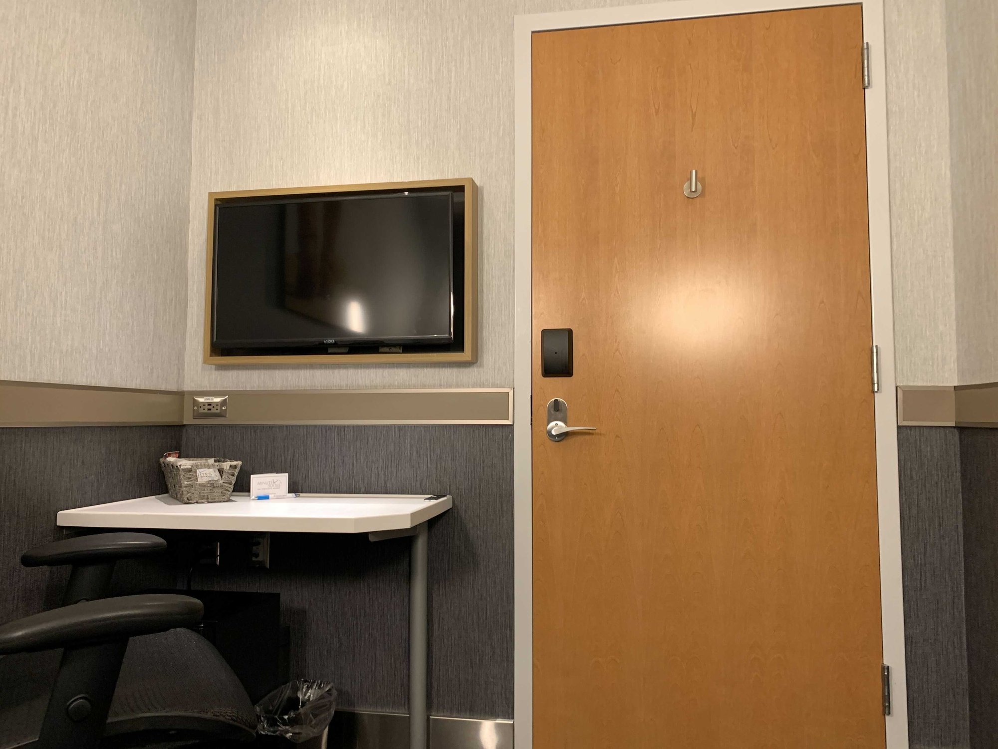 #2 of 5 images of Minute Suites