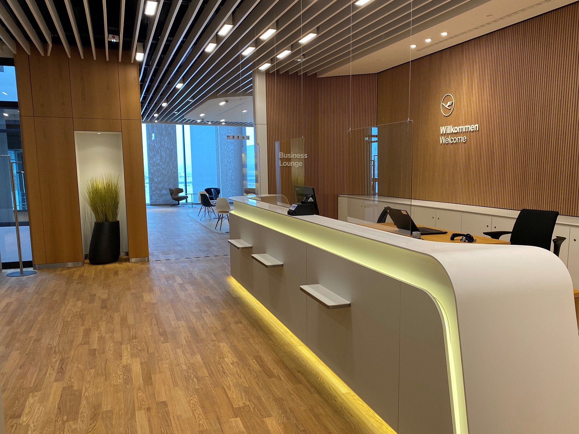 #1 of 5 images of Lufthansa Business Lounge
