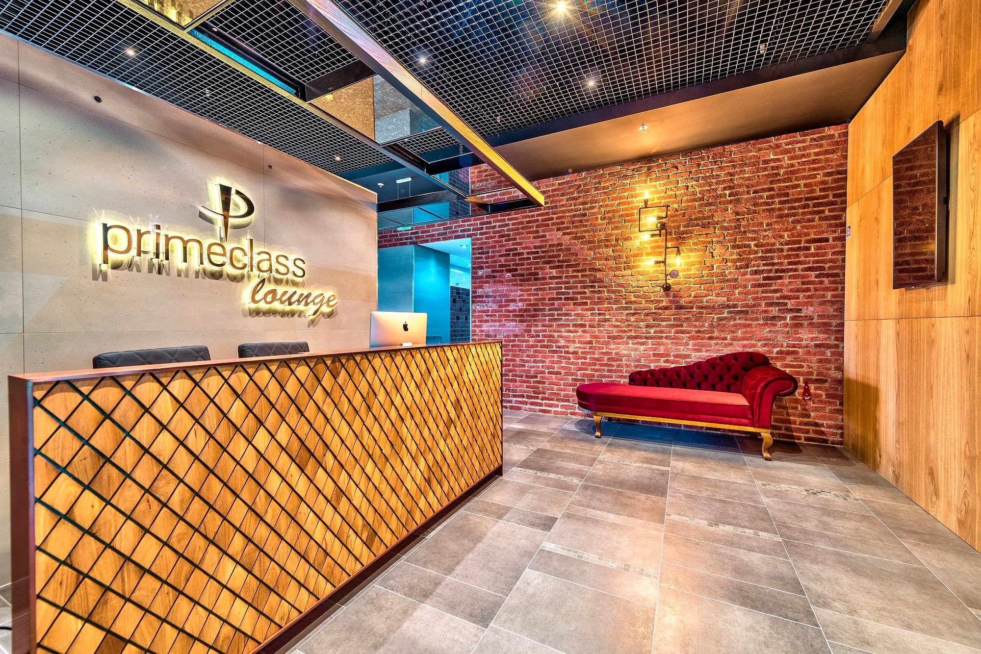 #2 of 5 images of Primeclass Lounge