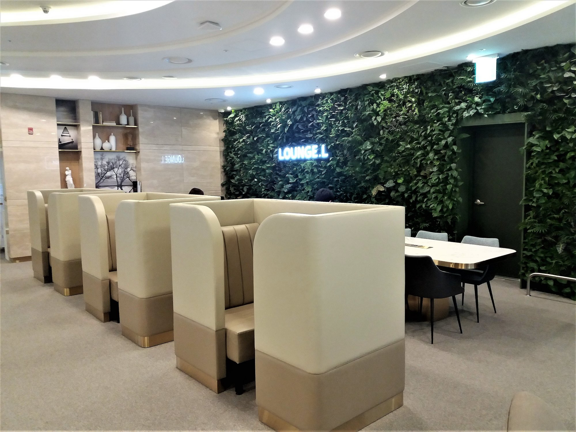 #1 of 5 images of Lounge L. by Lotte GRS