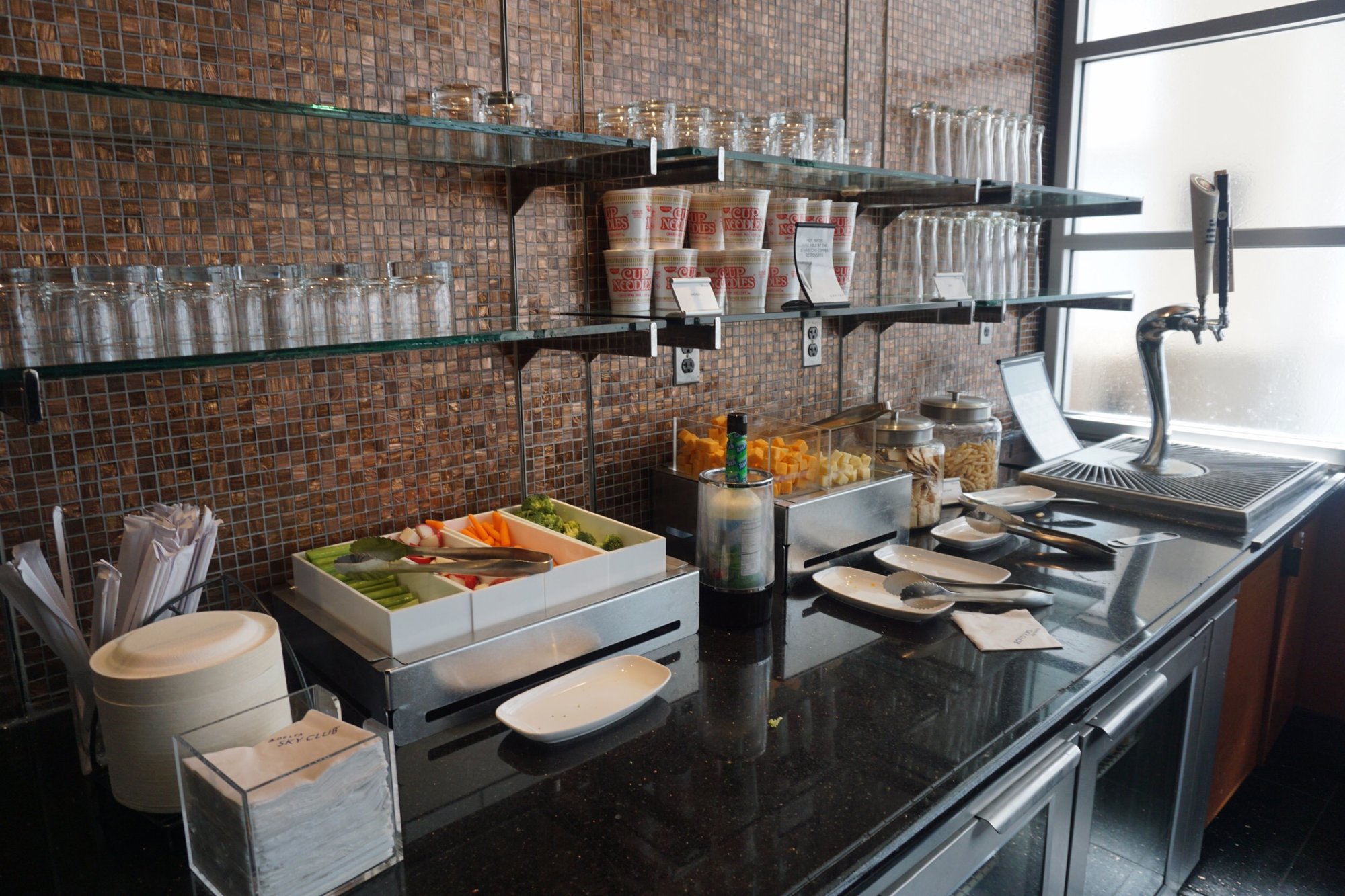 #4 of 5 images of Delta Sky Club (Gate A38)