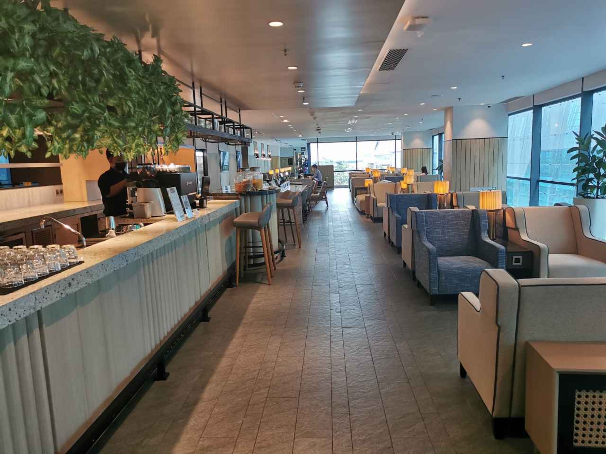 #4 of 4 images of Saphire - Plaza Premium Lounge