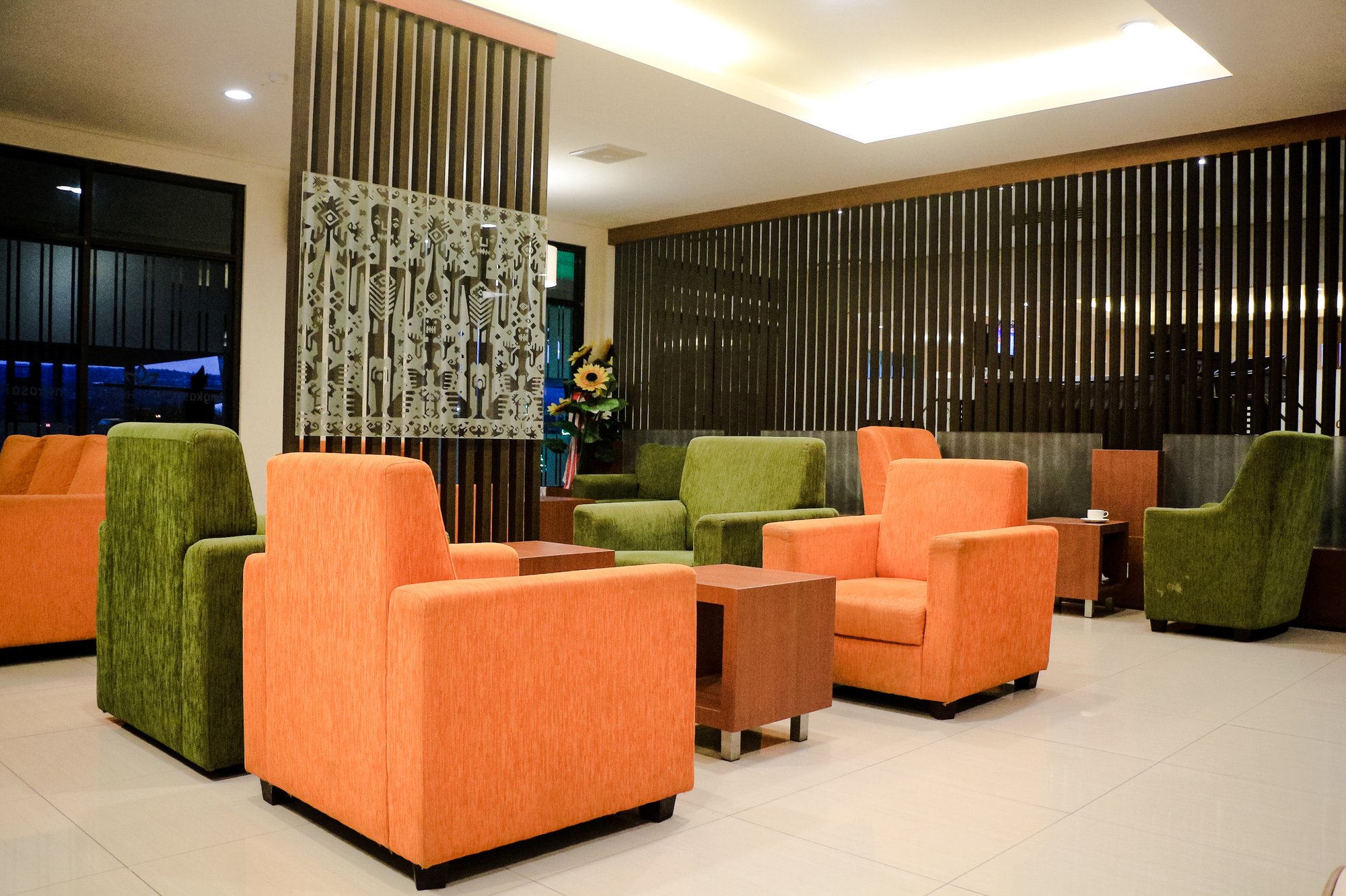 #3 of 5 images of Concordia Lounge