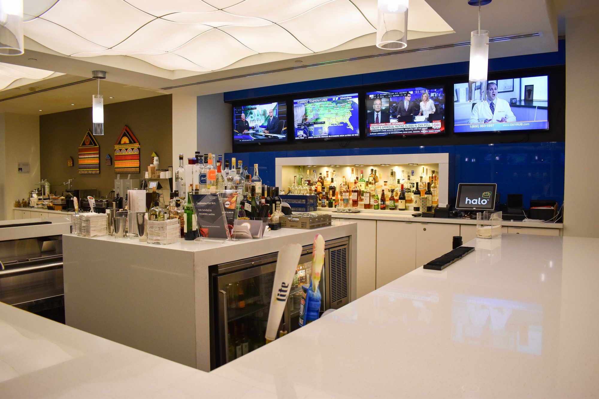 #4 of 5 images of Delta Sky Club