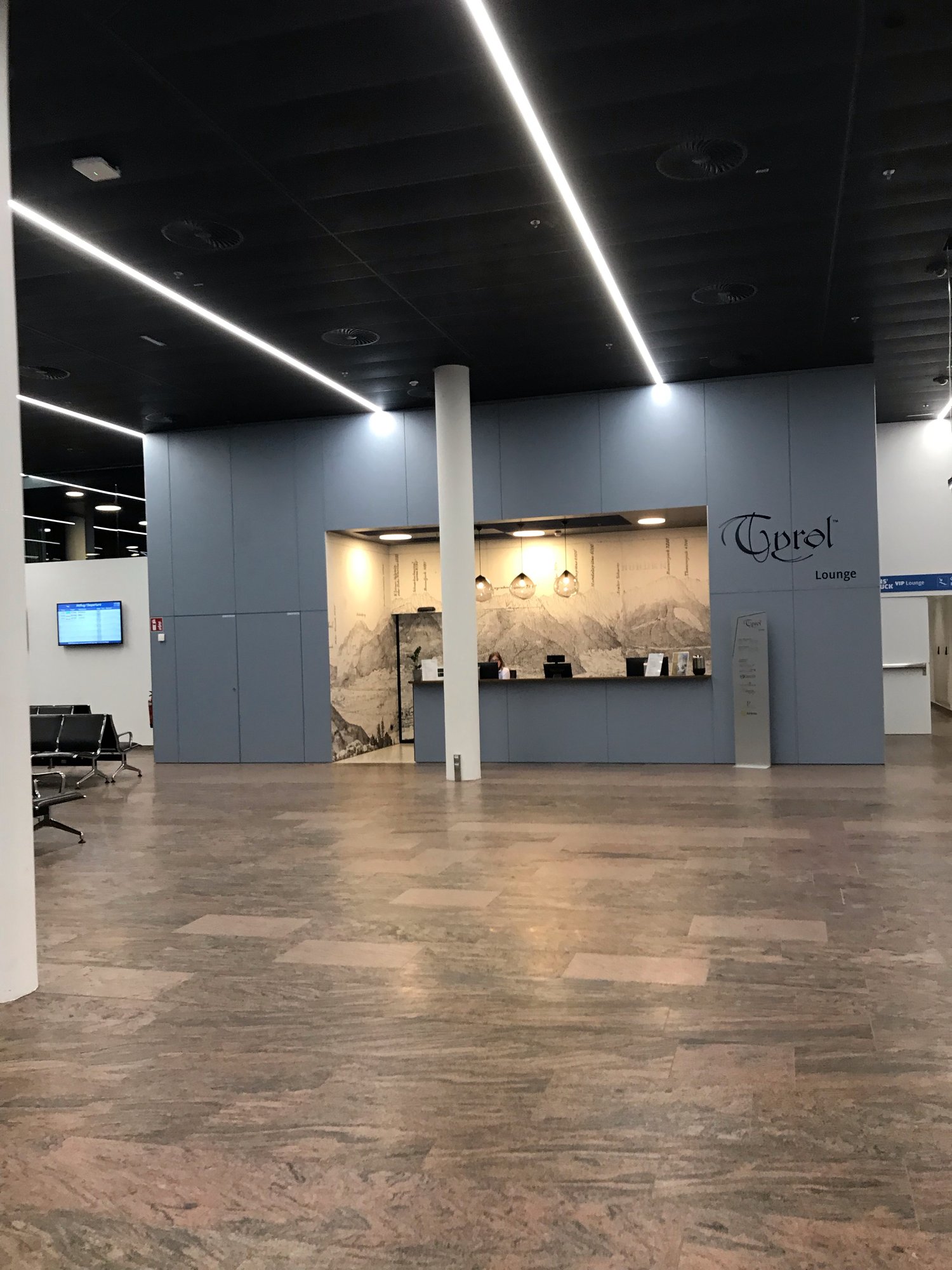 #3 of 5 images of Tyrol Lounge