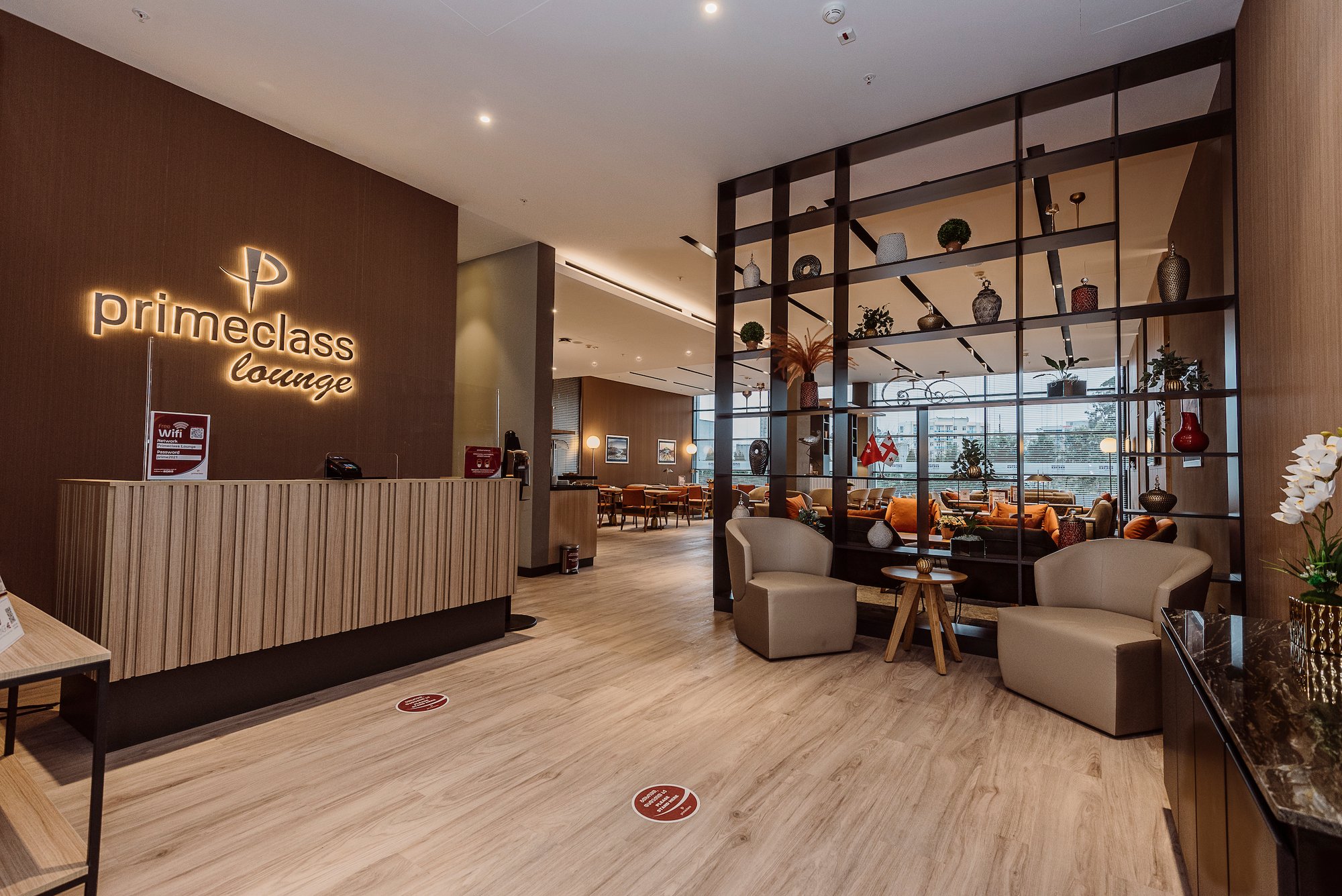 #3 of 5 images of Primeclass Lounge