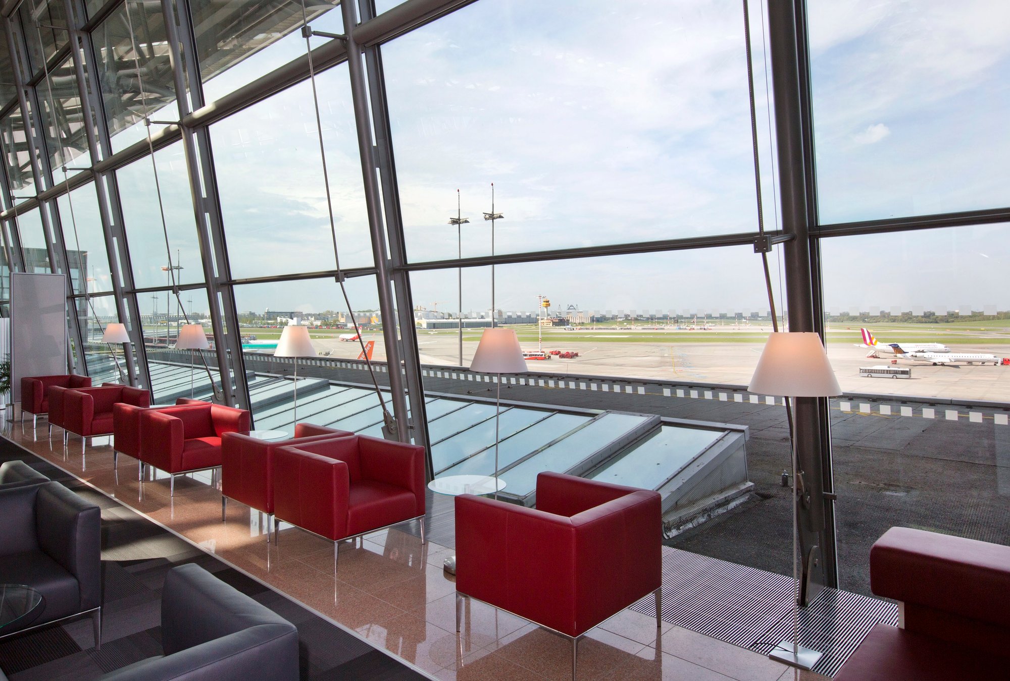 #2 of 5 images of Airport Lounge