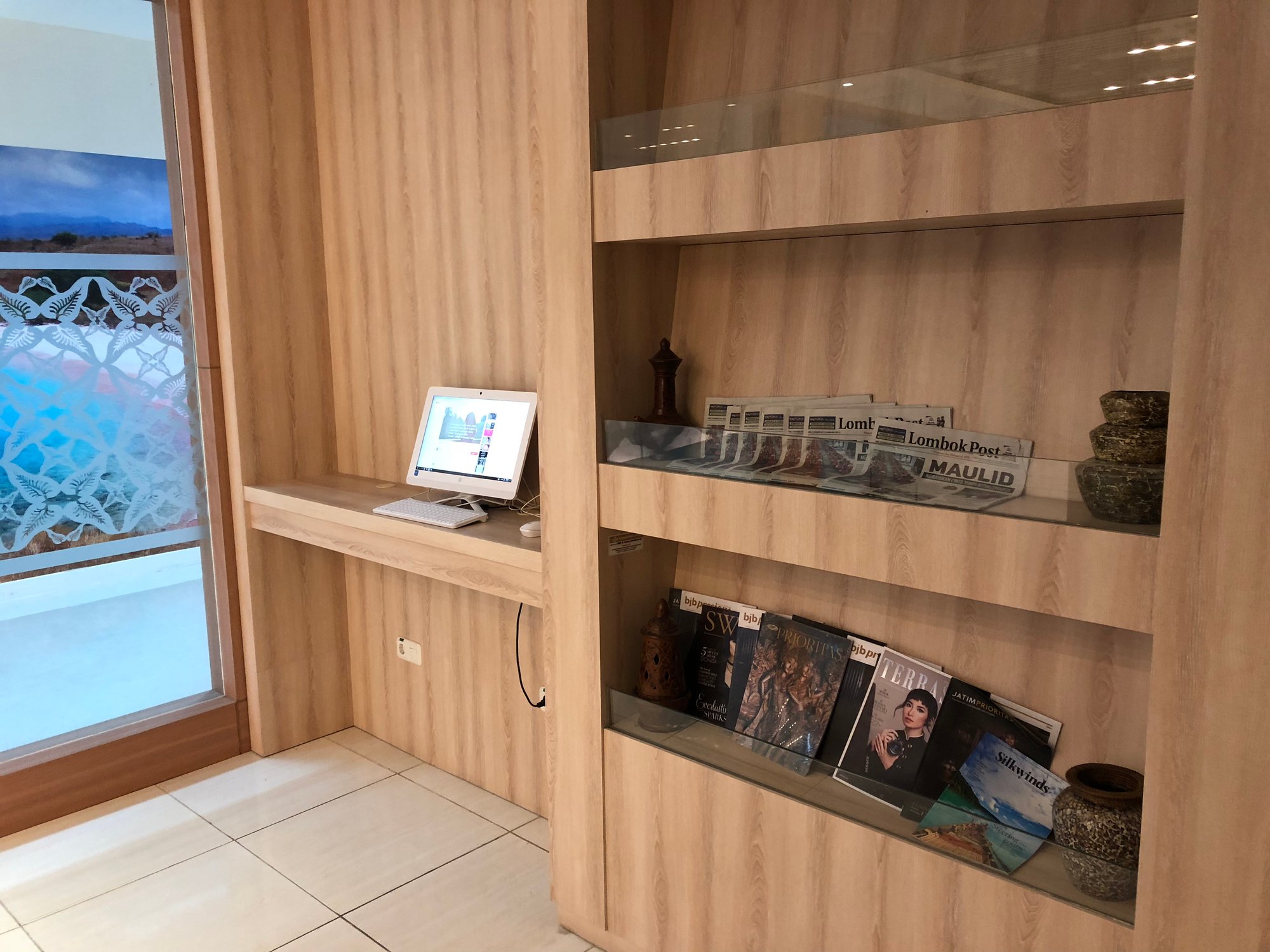 #4 of 5 images of Concordia Lounge