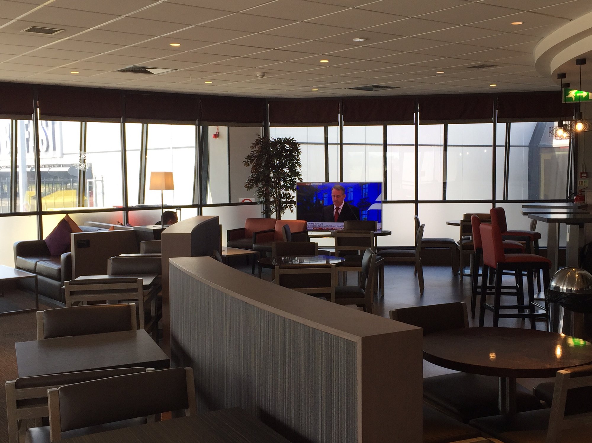 #1 of 5 images of Causeway Lounge