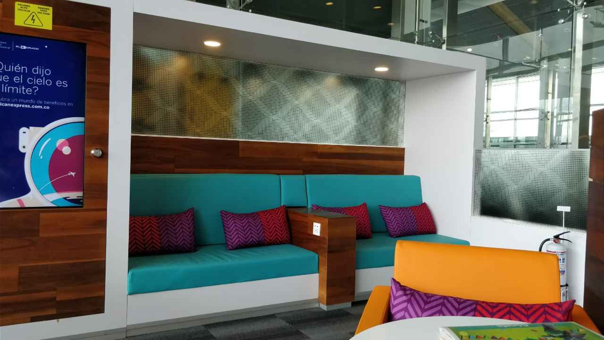 #5 of 5 images of American Express Lounge (Temporarily Closed)
