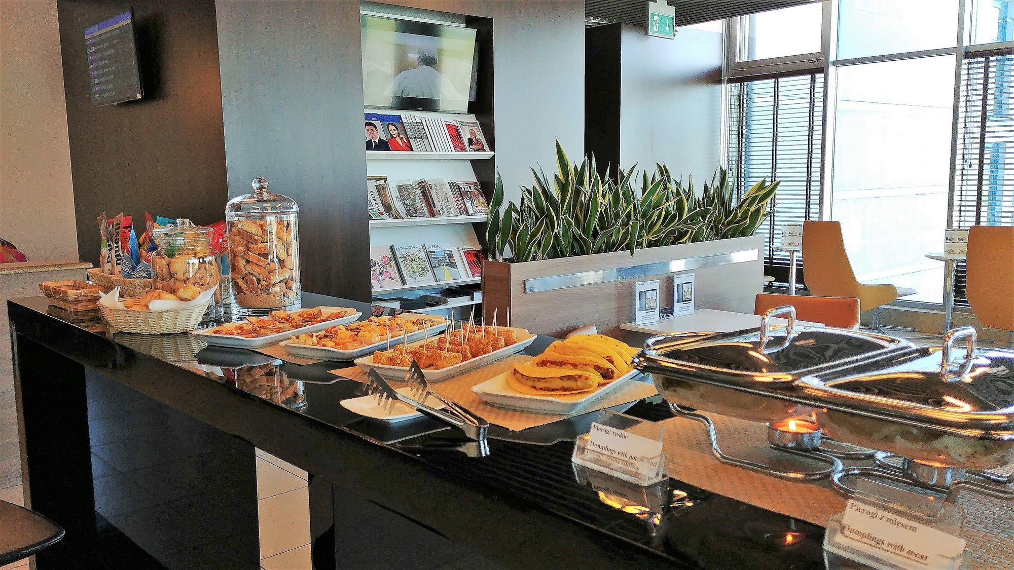 #4 of 5 images of Business Lounge (Temporarily Closed)