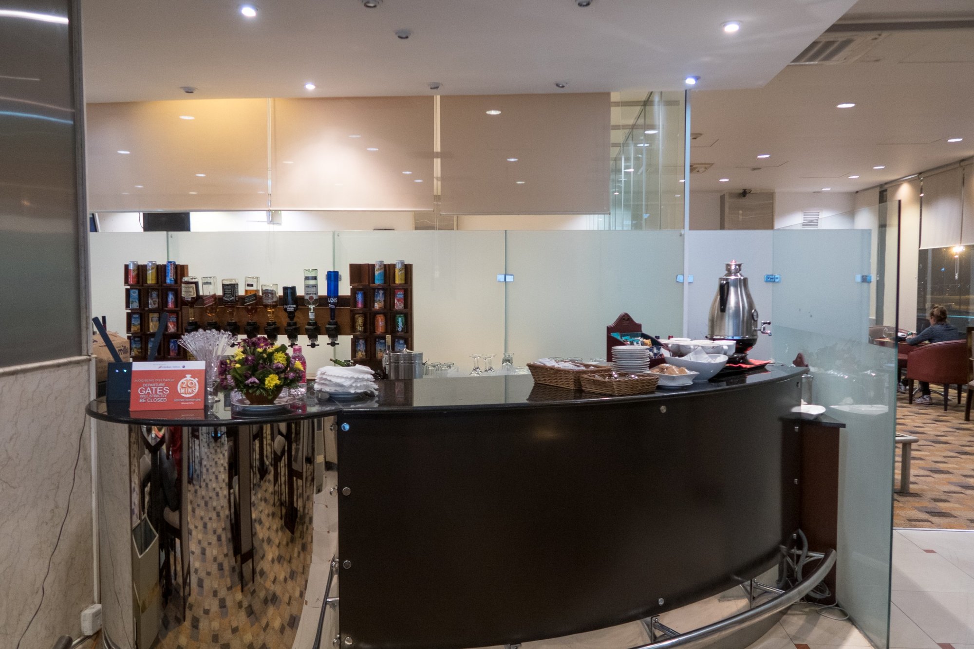 #2 of 5 images of Palm Strip Lounge