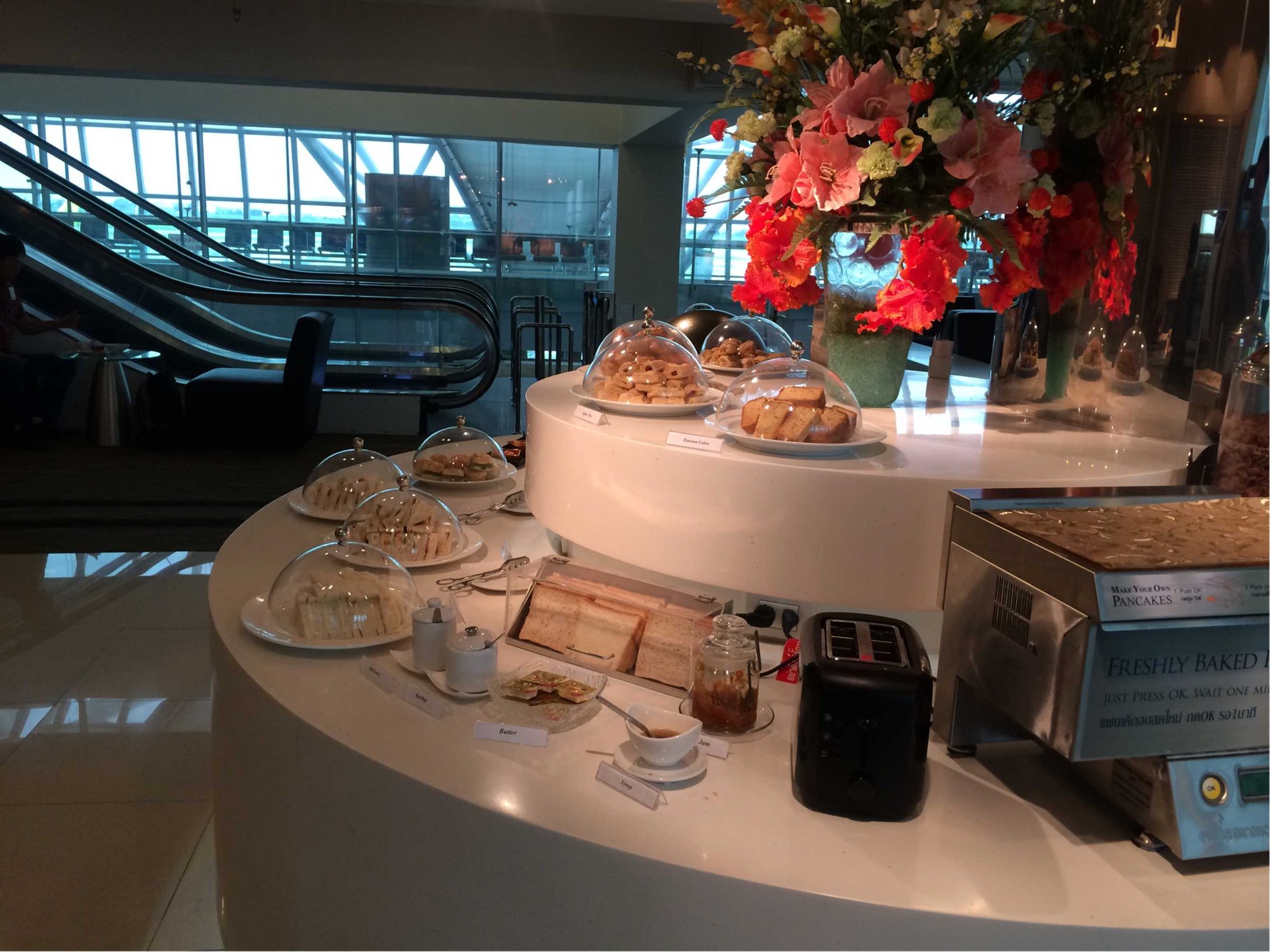 #3 of 5 images of Miracle Business Class Lounge (Level 3)