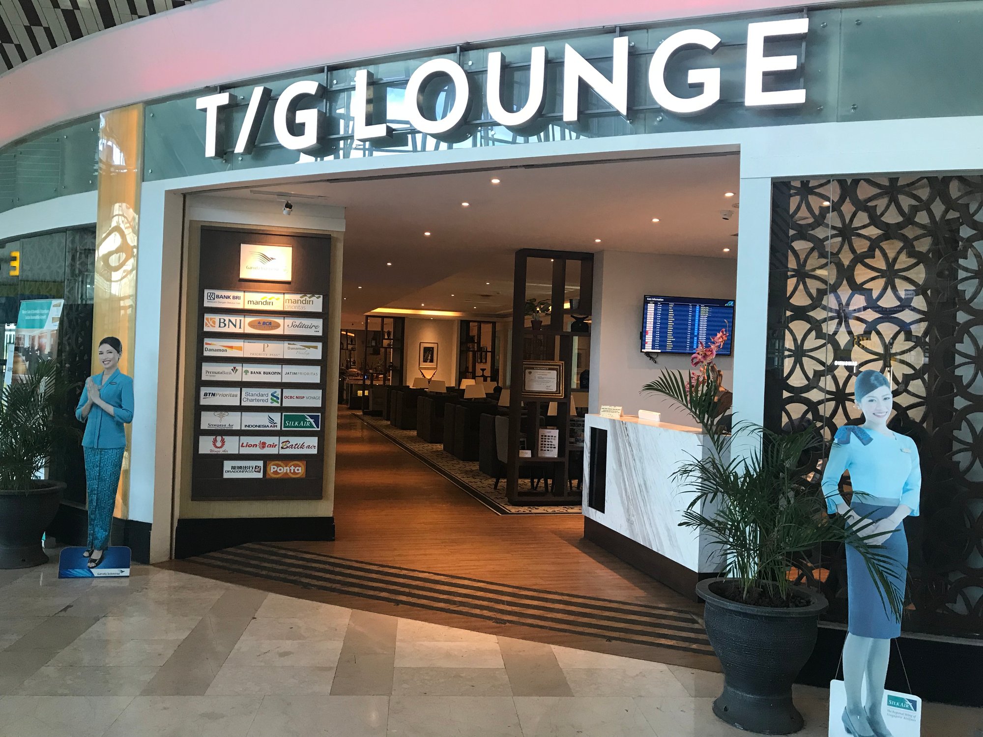 #3 of 5 images of T/G Lounge (Temporarily Closed)