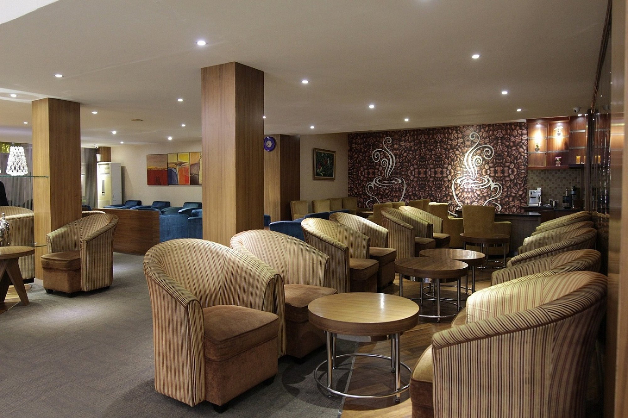 #1 of 5 images of Concordia Lounge