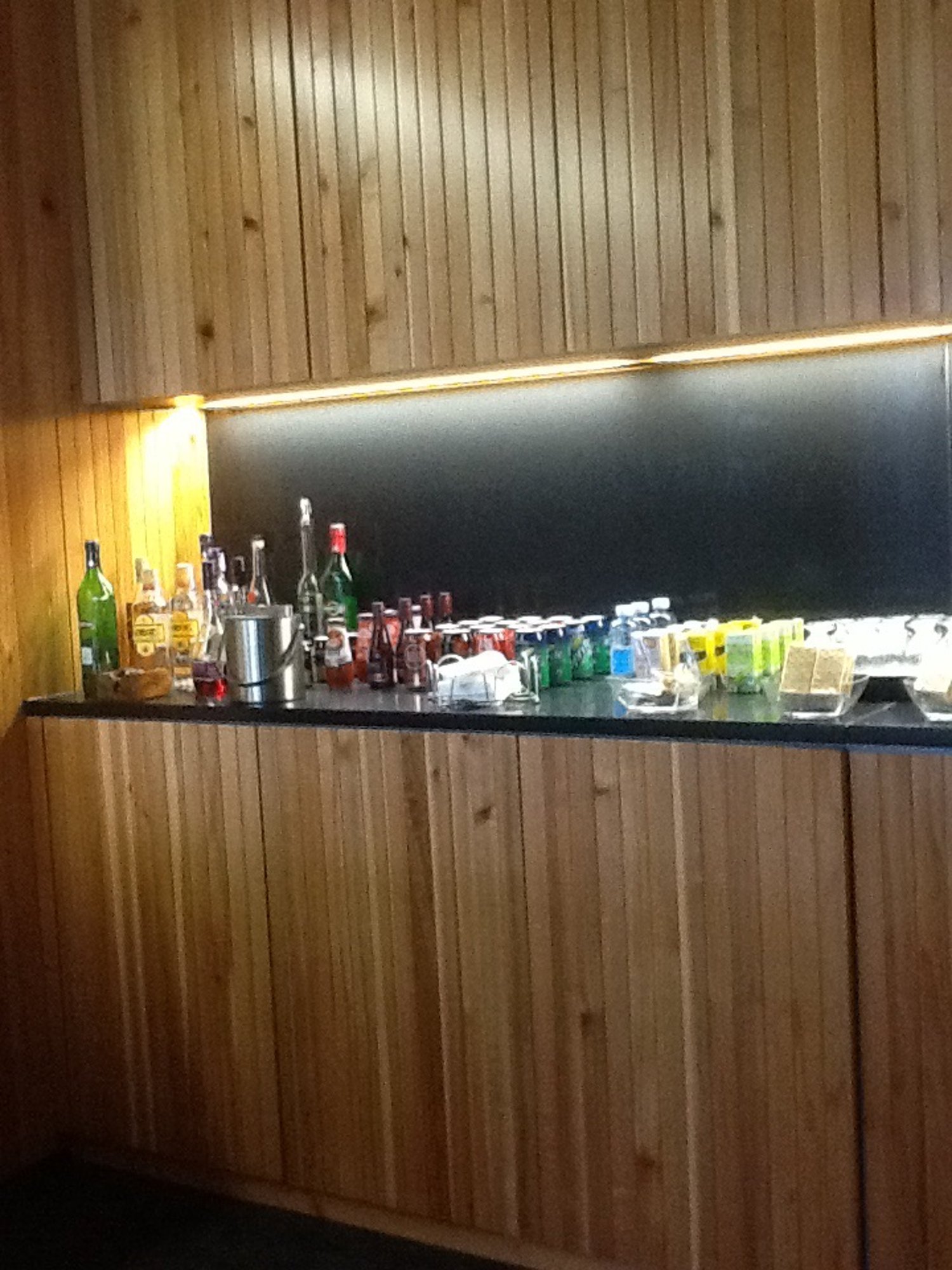 #2 of 4 images of SATA Plus Lounge