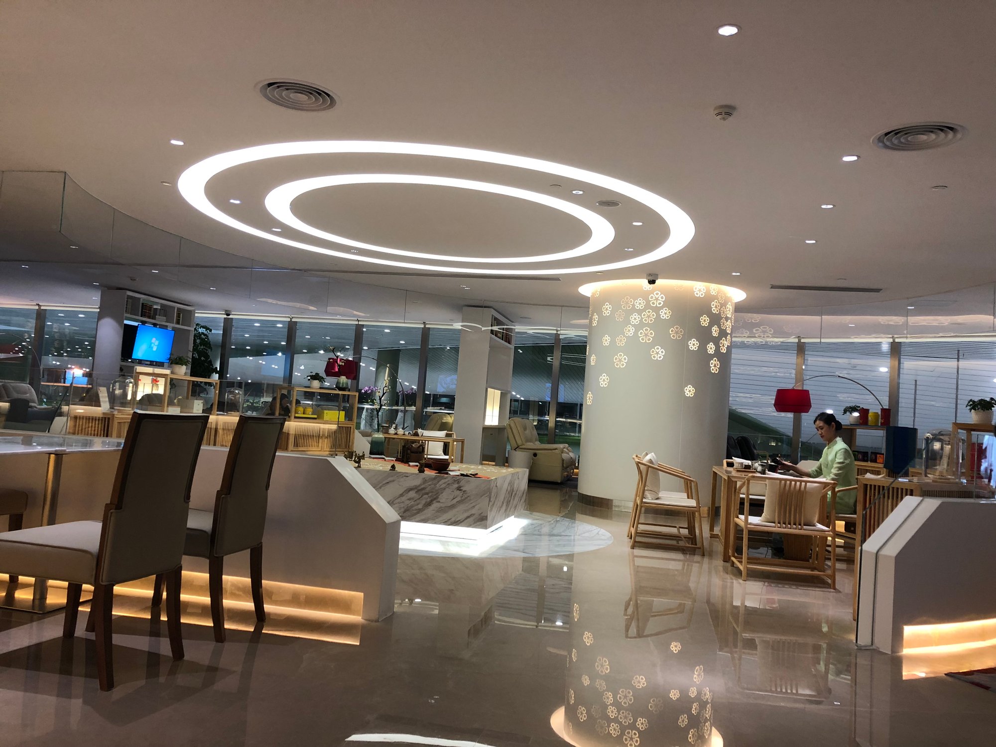 #3 of 3 images of China Southern Domestic First/Business Class Lounge