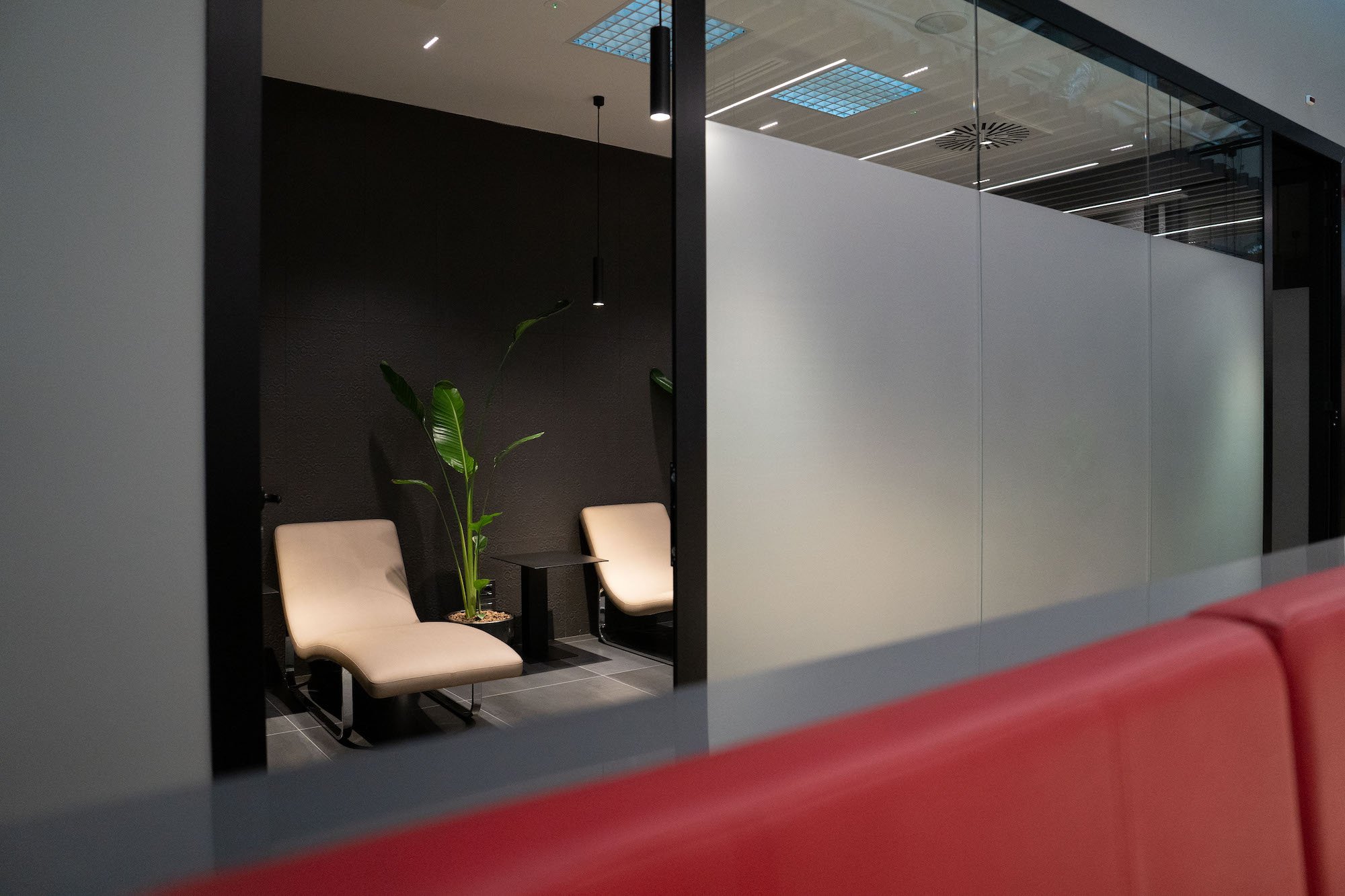 #3 of 5 images of Primeclass Lounge