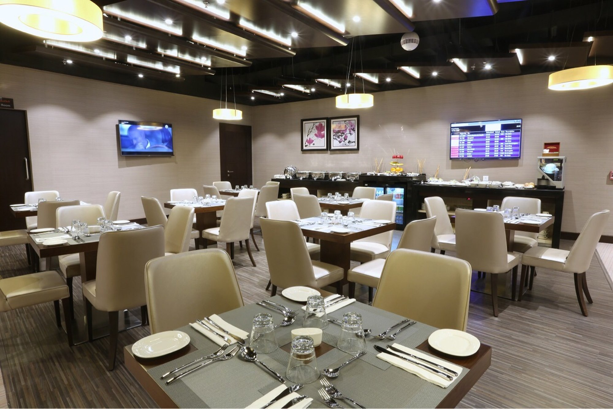 #4 of 5 images of Petra Lounge (Permanently Closed)