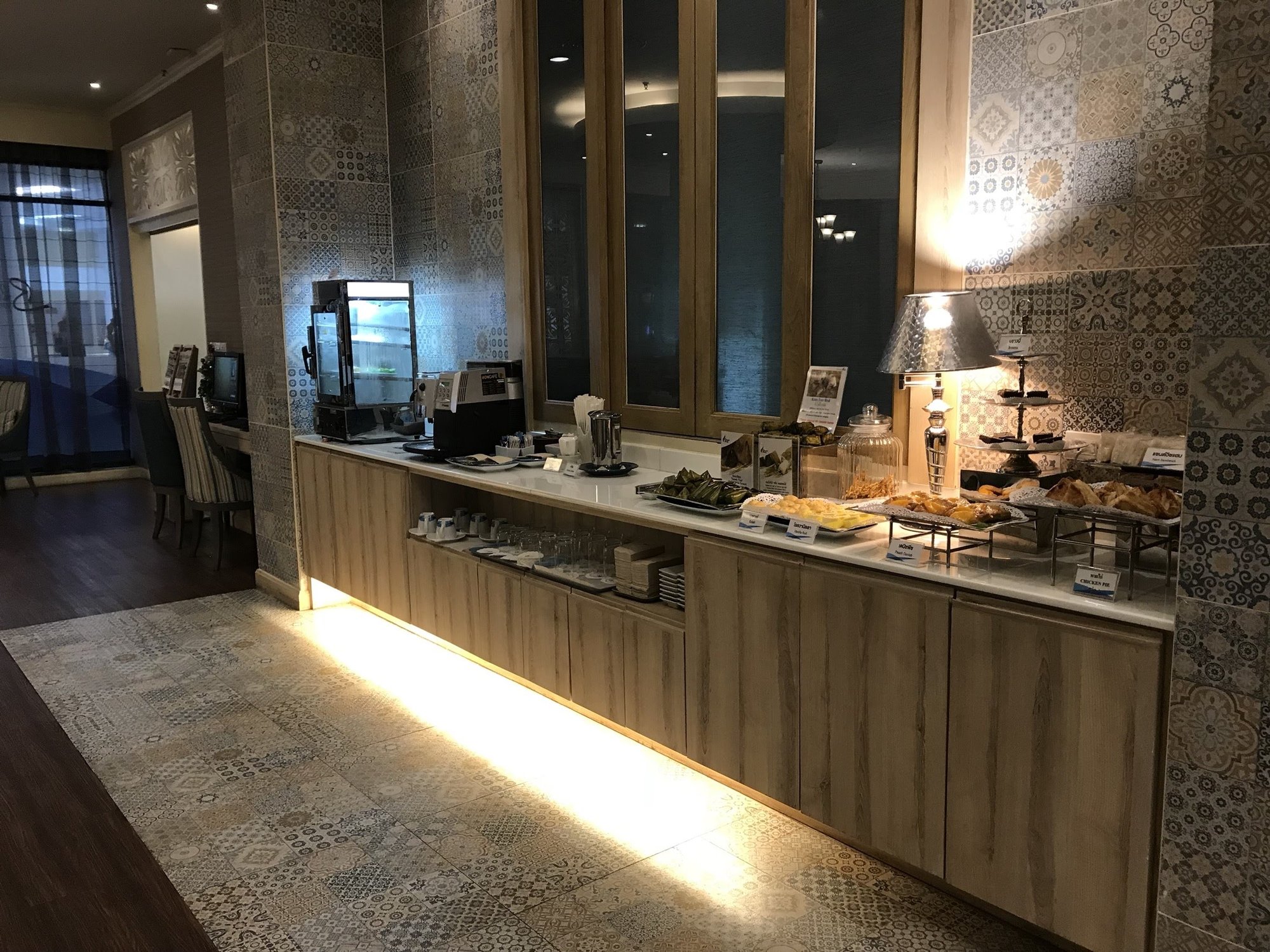 #5 of 5 images of Bangkok Airways Blue Ribbon Lounge