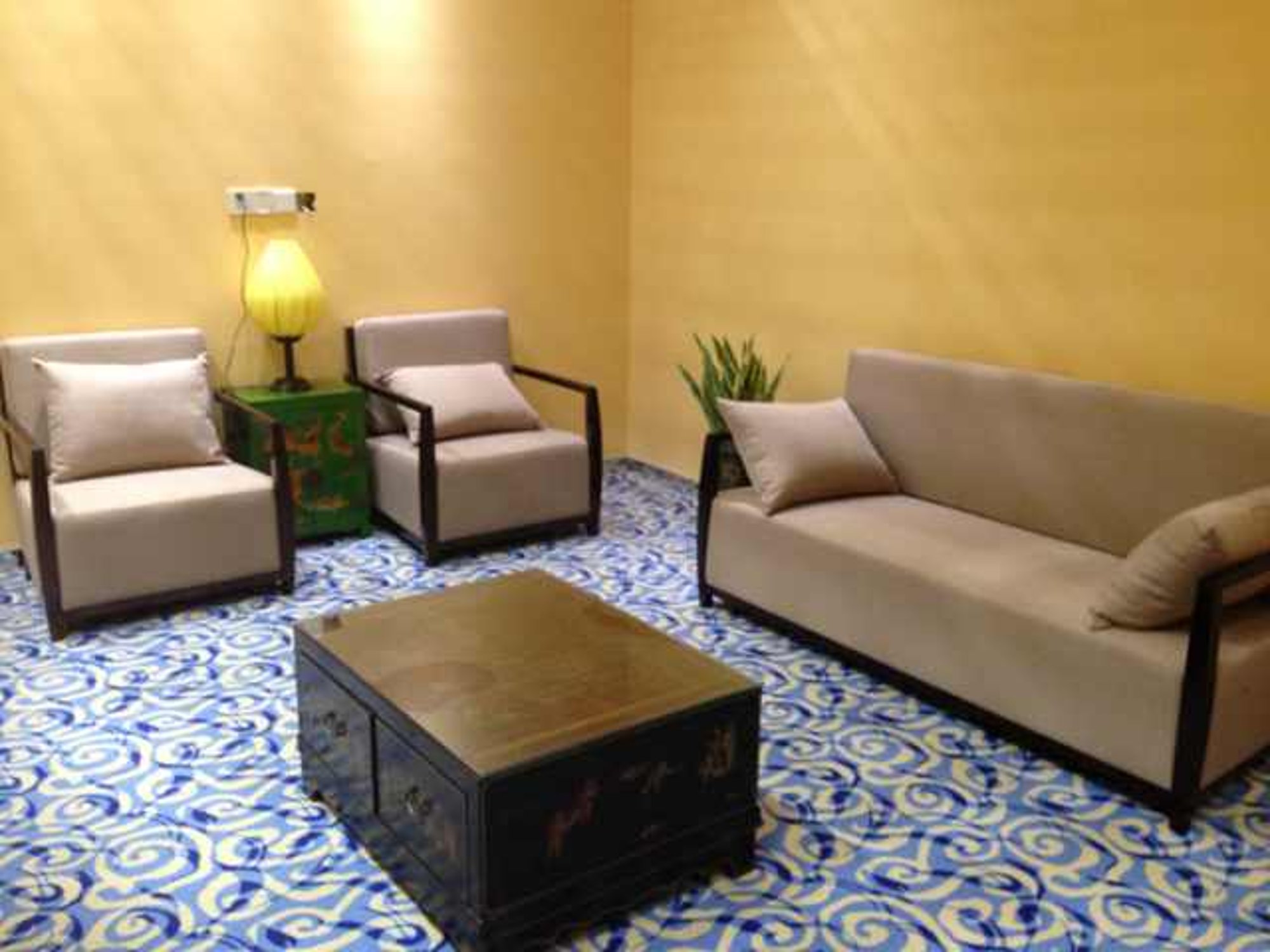 #5 of 5 images of Golden Century VIP Lounge (Gate 14) (Temporarily Closed)