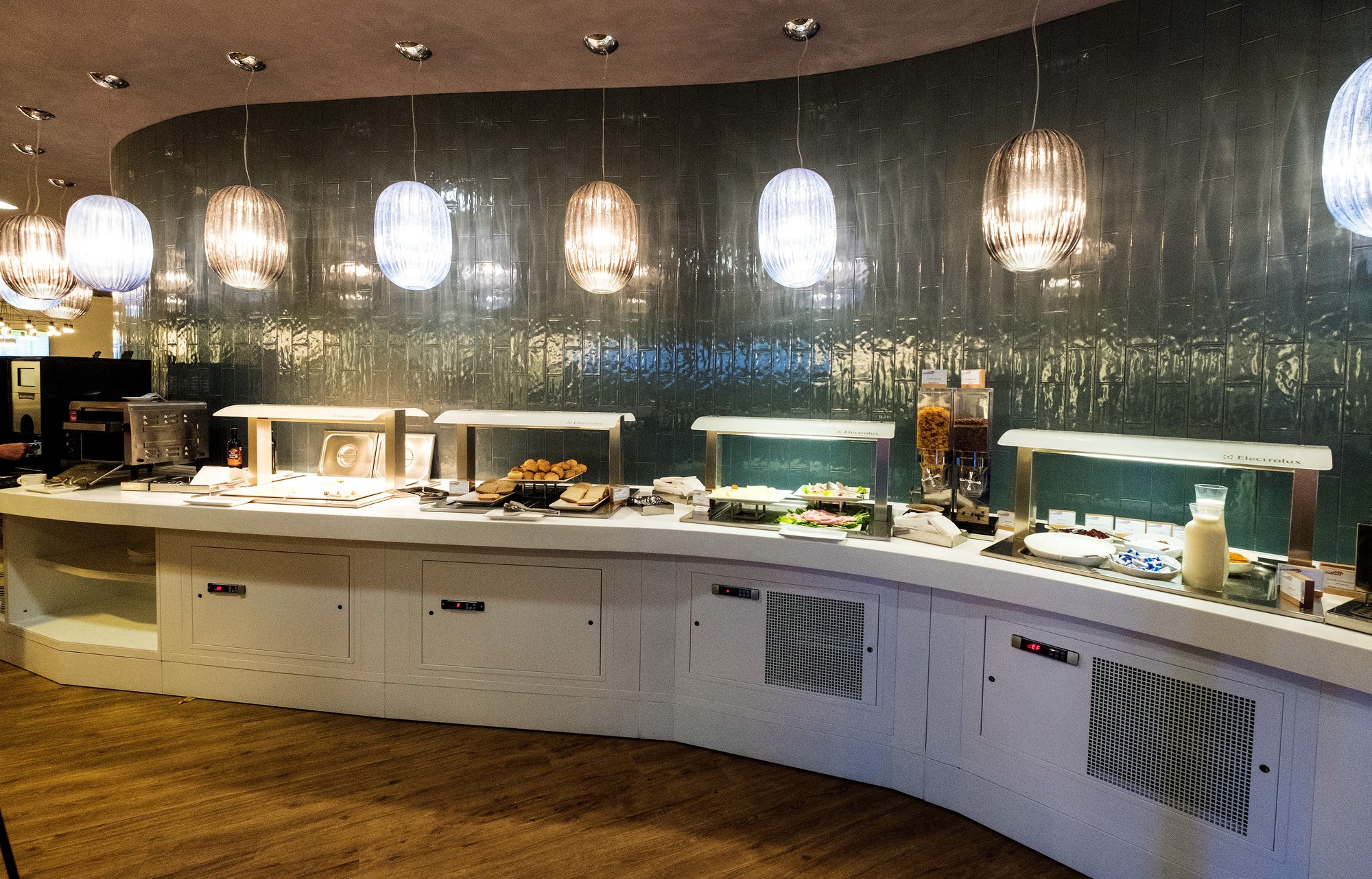 #3 of 5 images of Prima Vista Lounge (Gate D3) (Temporarily Closed)