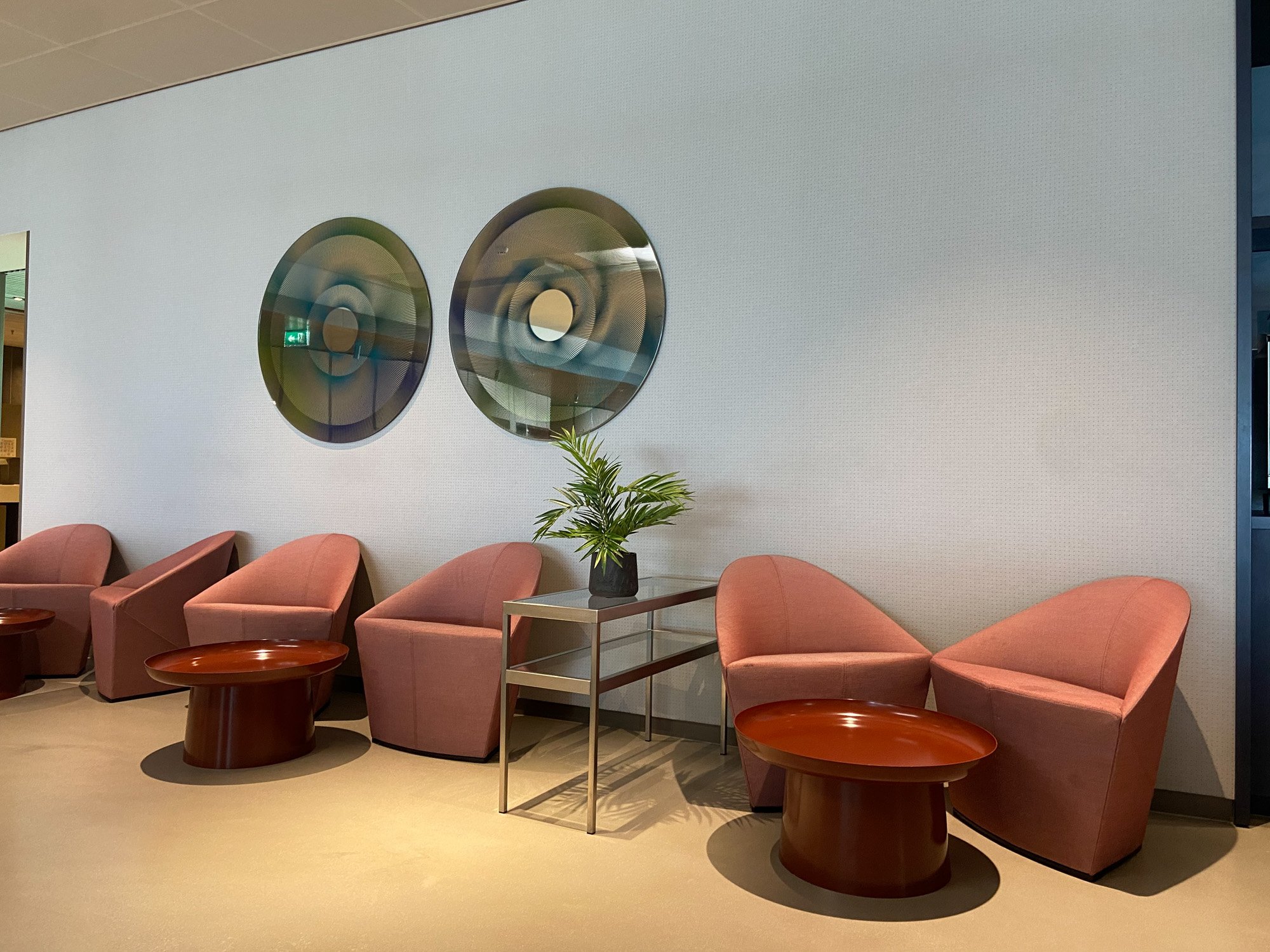 #4 of 5 images of Aspire Lounge (26) (Schengen)