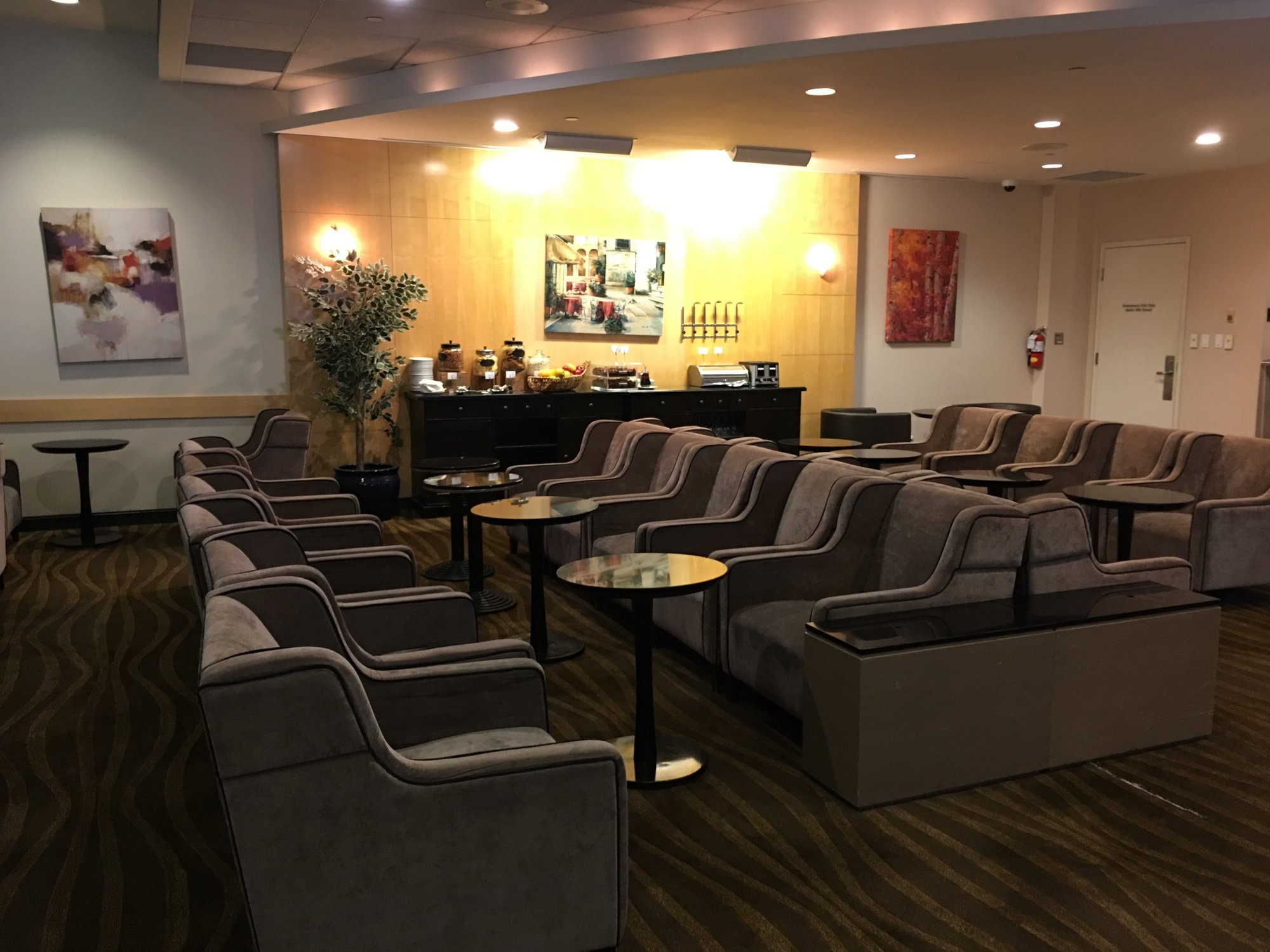 #4 of 5 images of Plaza Premium Lounge
