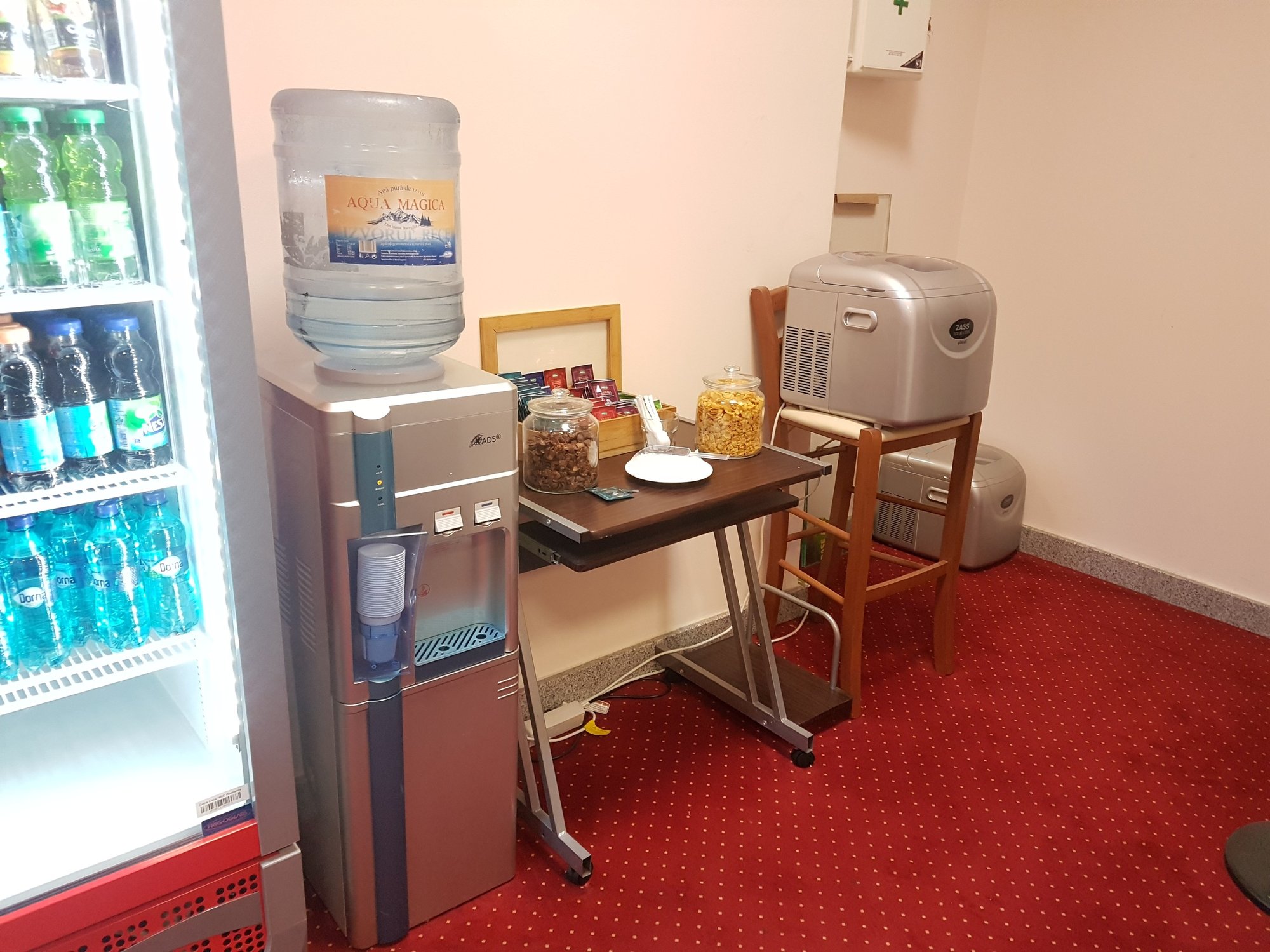 #4 of 5 images of Business Lounge