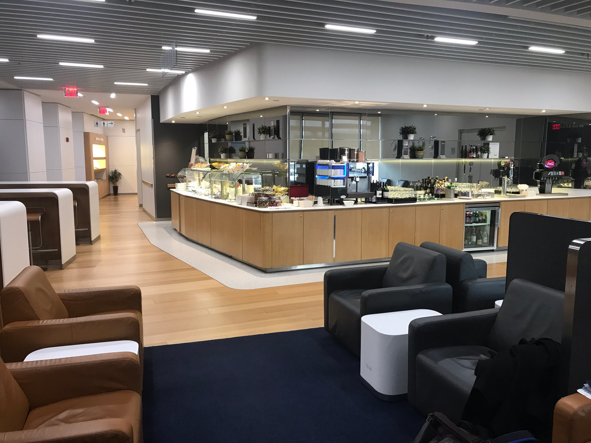 #4 of 5 images of Lufthansa Business Lounge